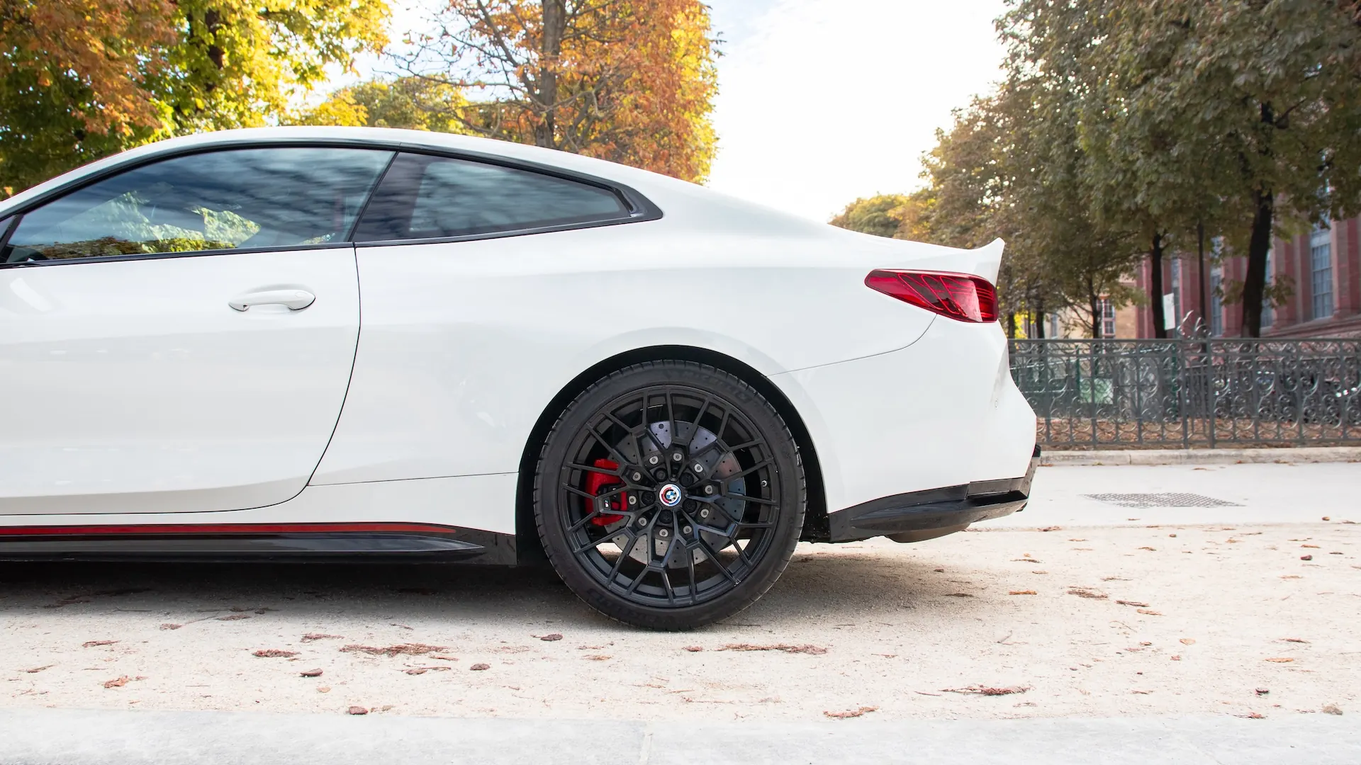 BMW M4 — photo 19