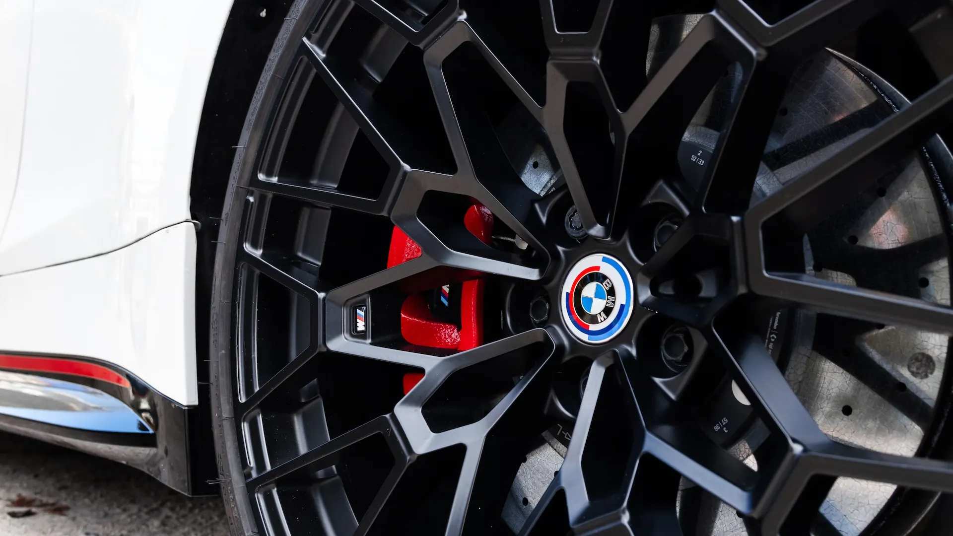 BMW M4 — photo 23