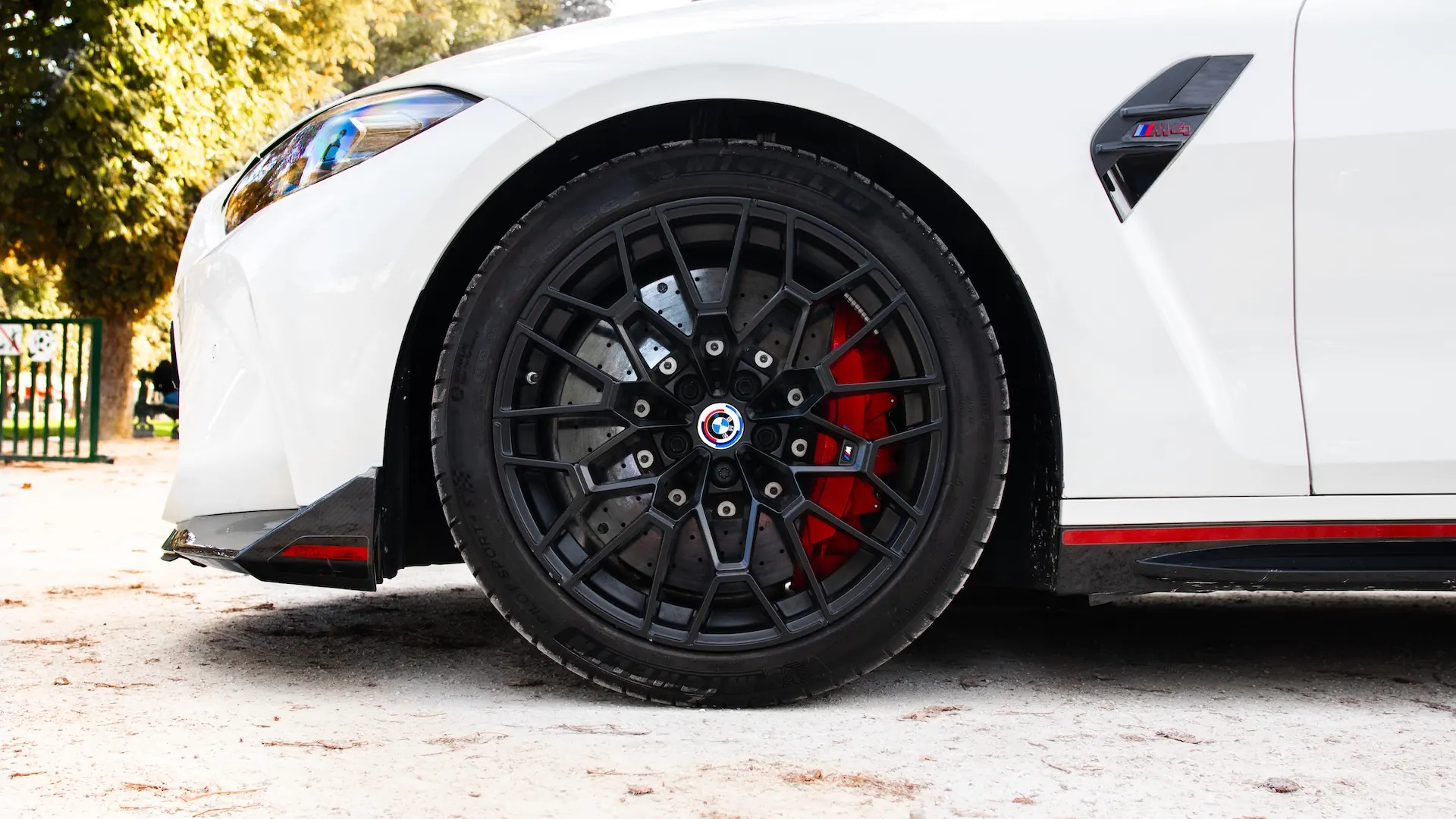 BMW M4 — photo 21