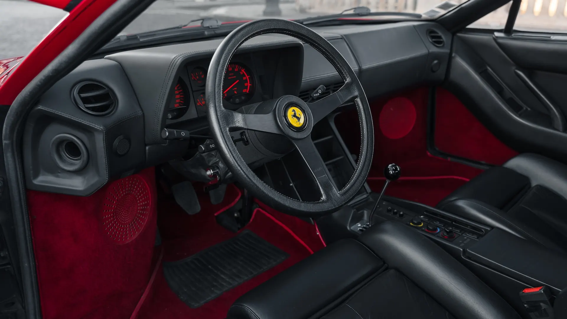 Ferrari Testarossa — photo 46