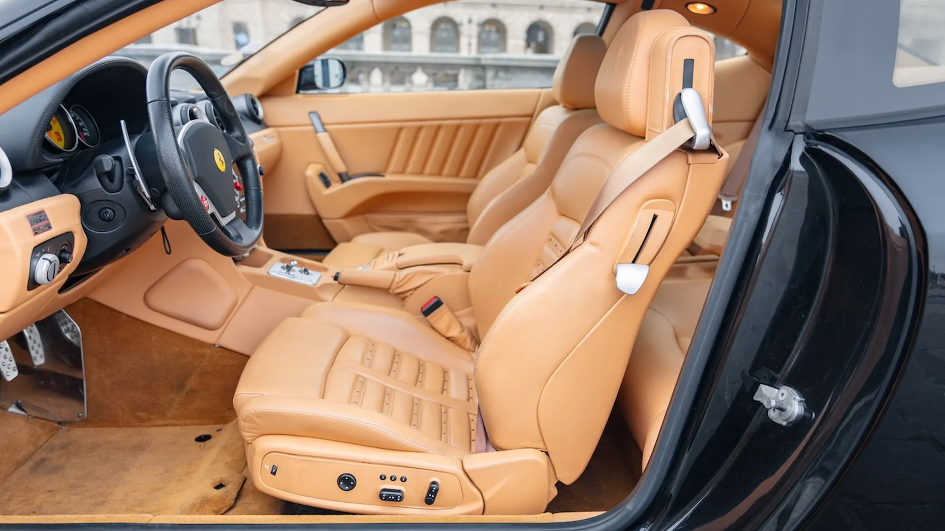 Ferrari 612 — photo 34