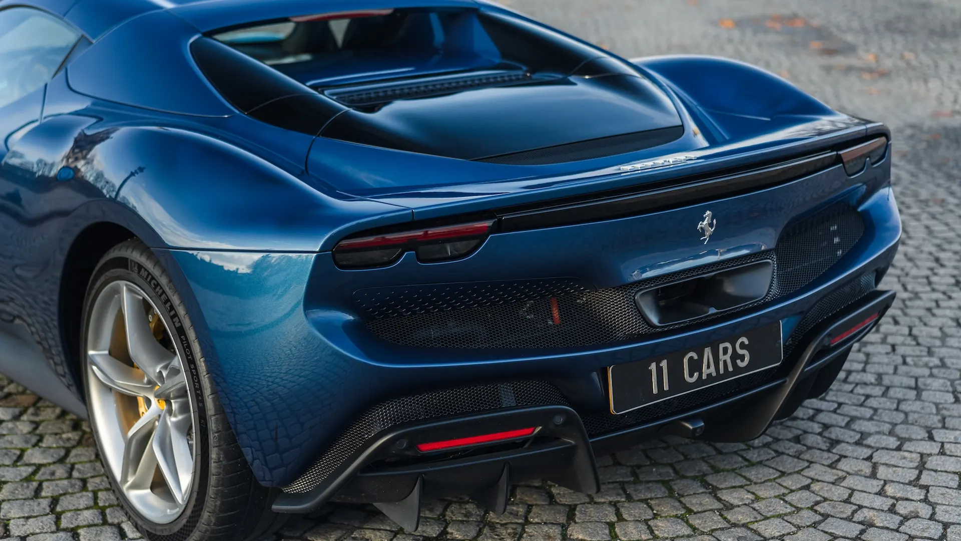 Ferrari 296 — photo 3