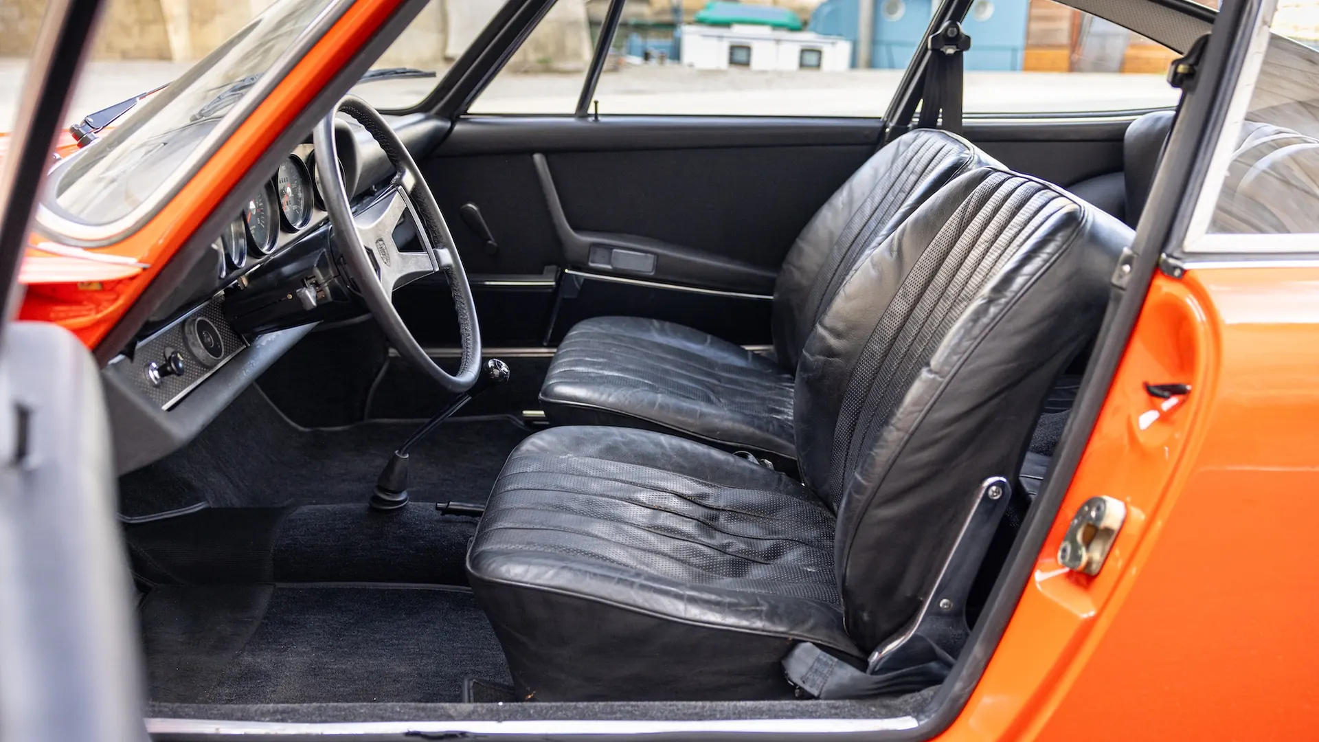 Porsche 911 — photo 12