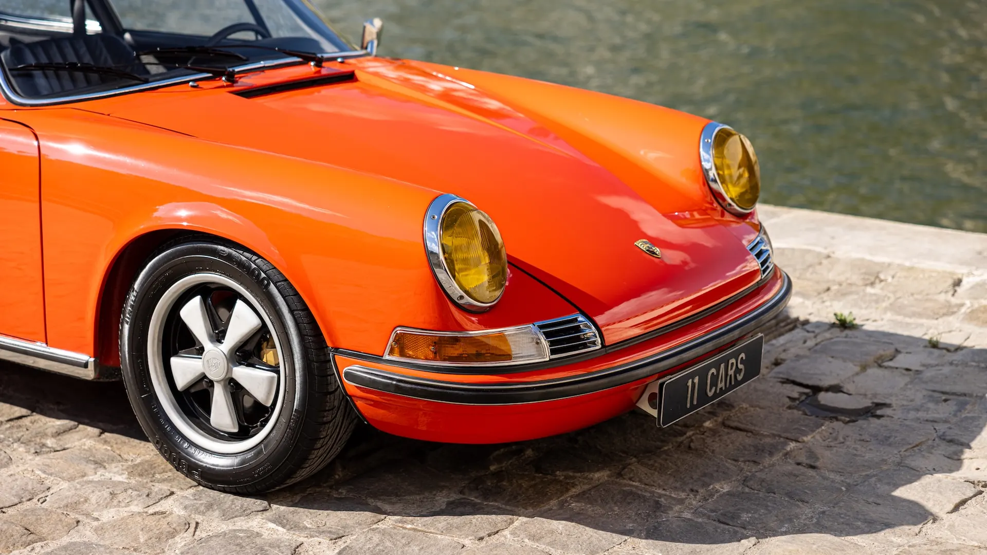 Porsche 911 — photo 36