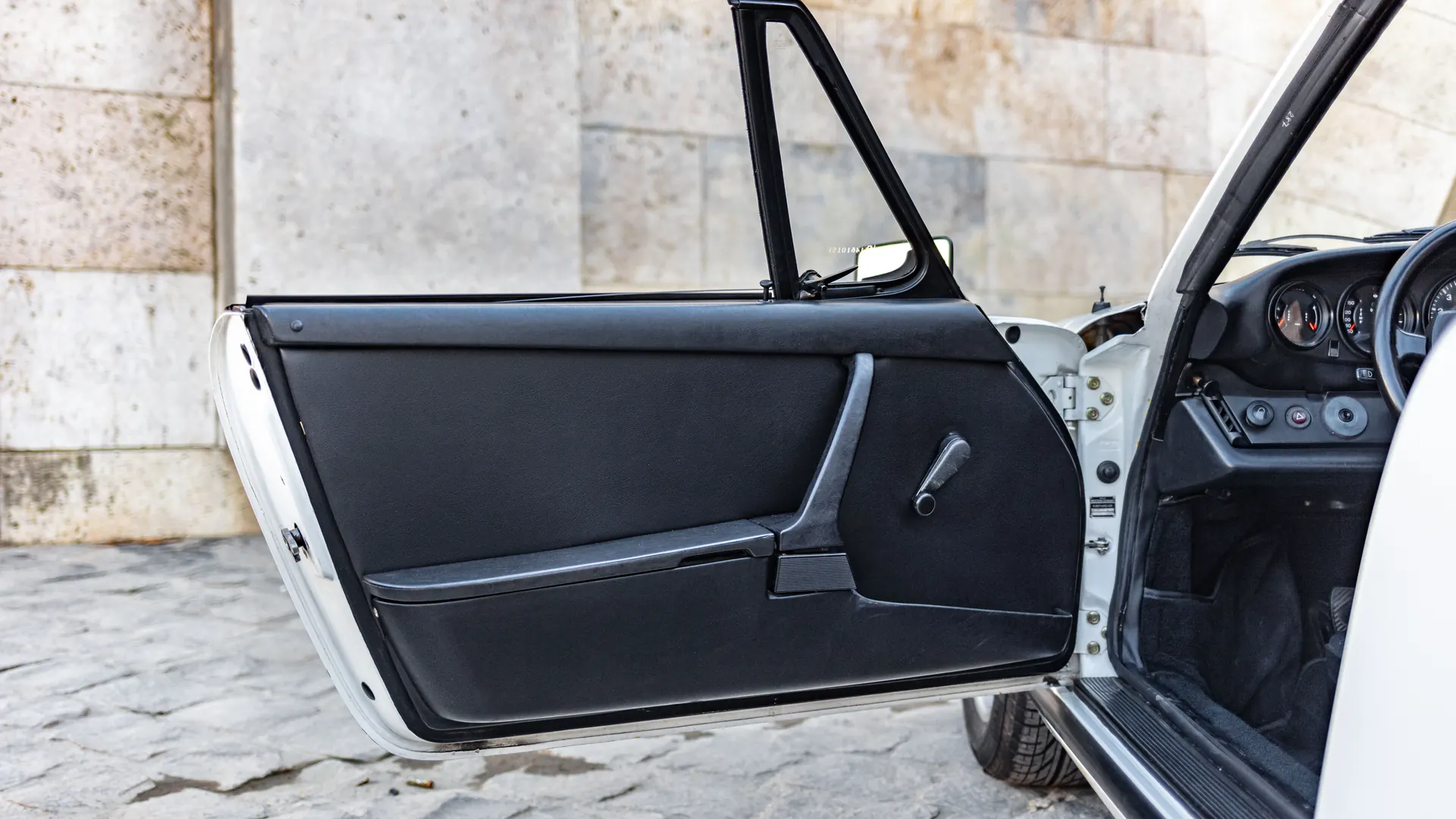 Porsche Carrera — photo 32