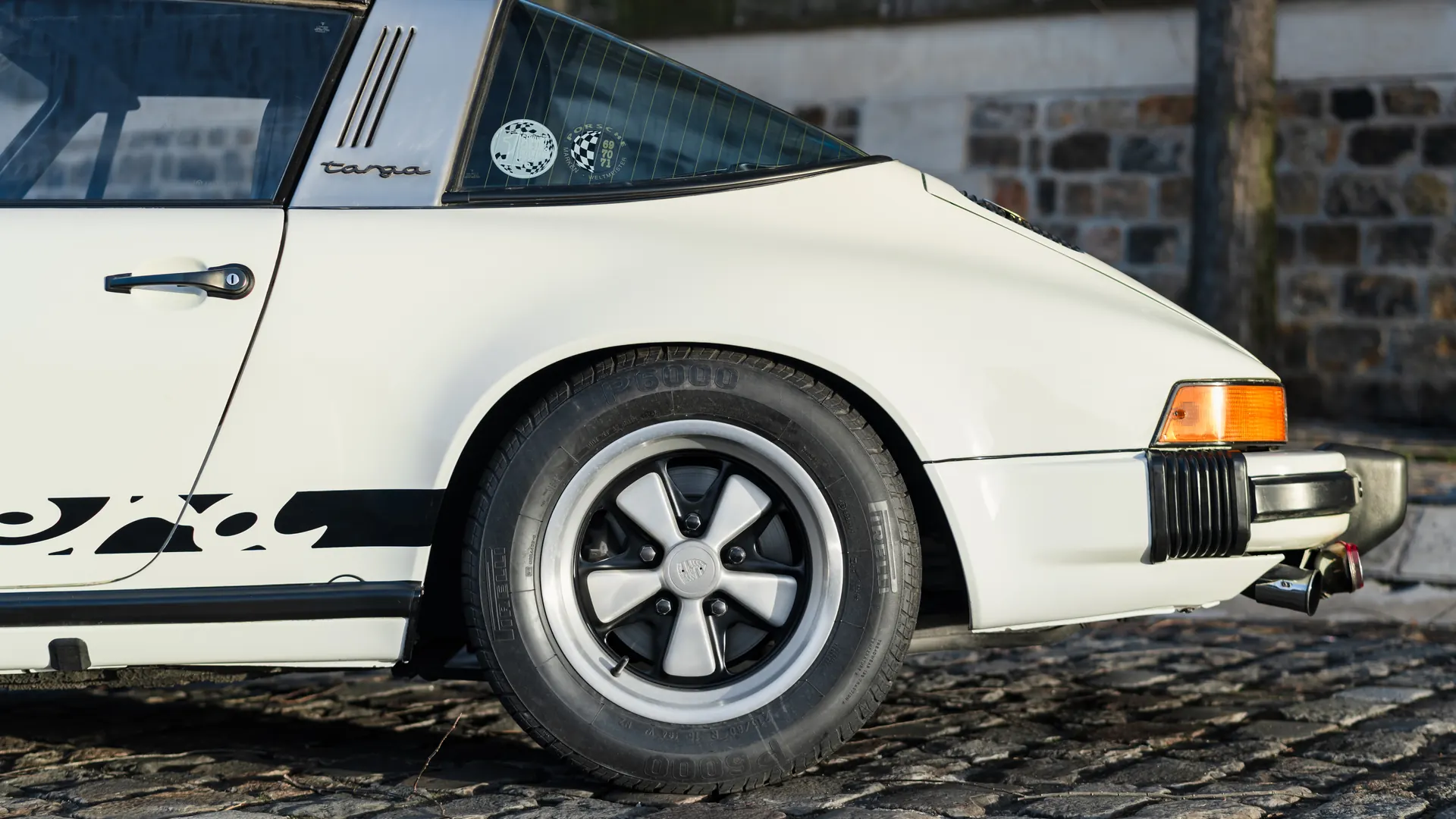 Porsche Carrera — photo 14