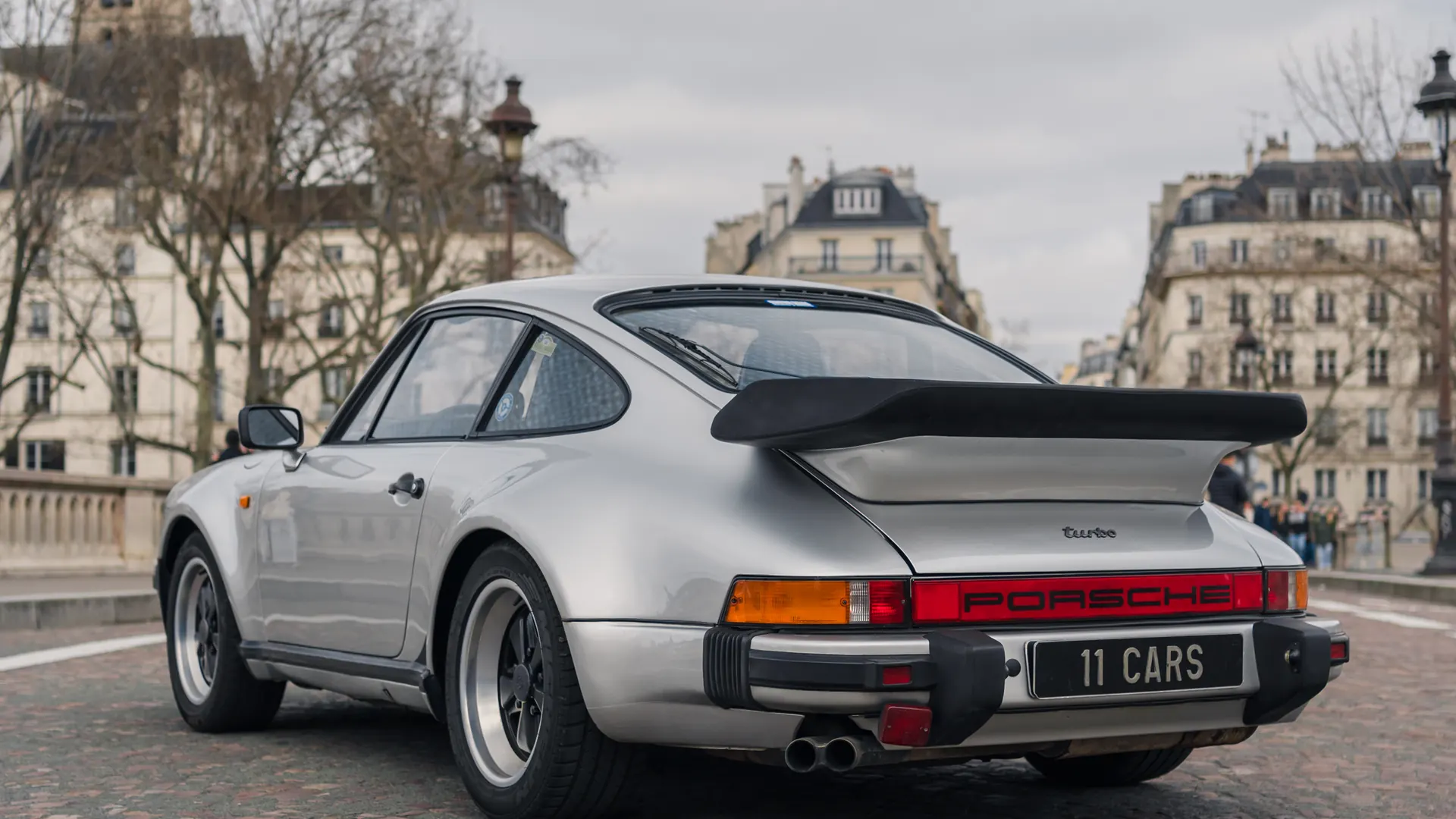 Porsche 930 — photo 23