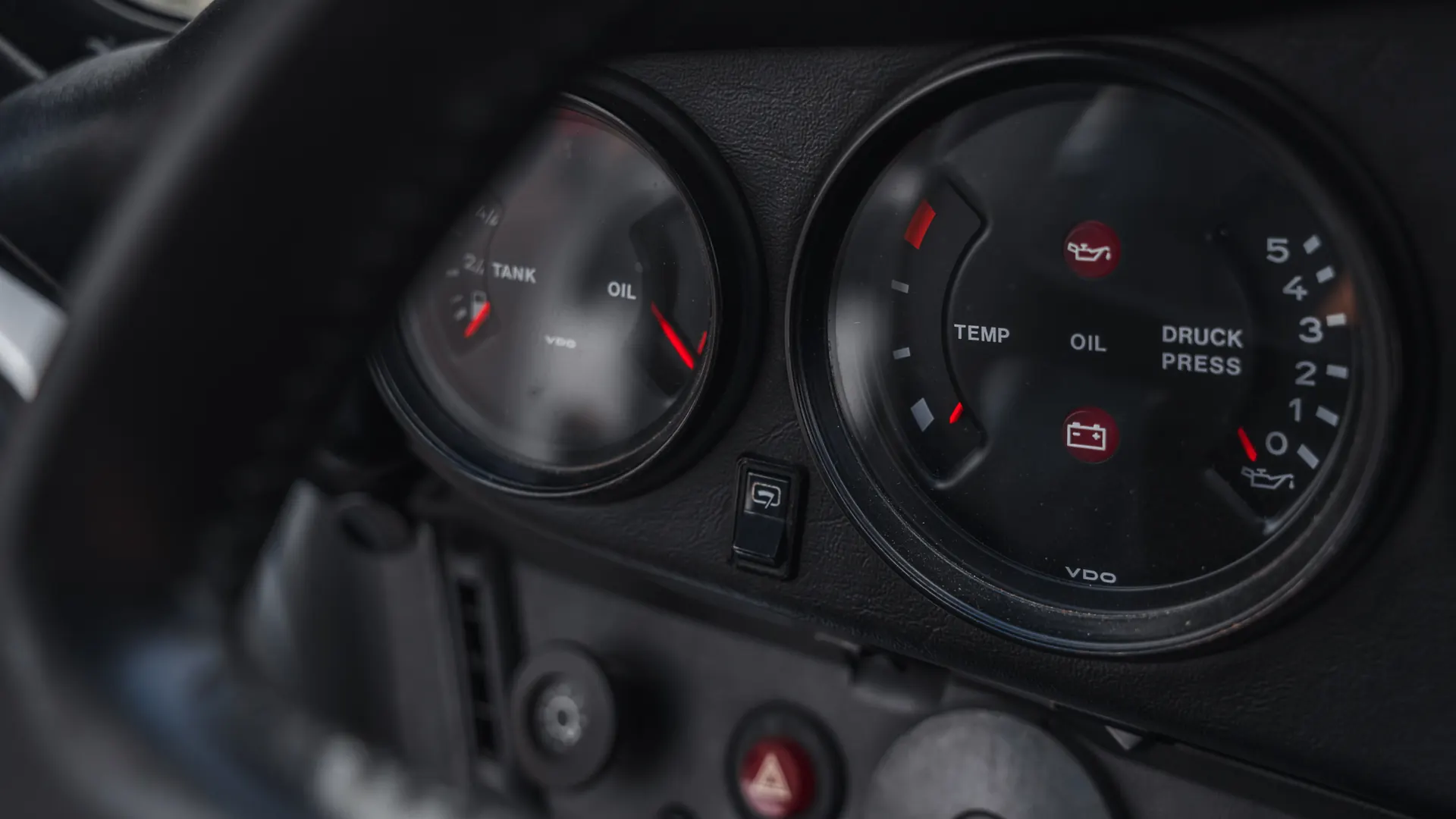 Porsche 930 — photo 35