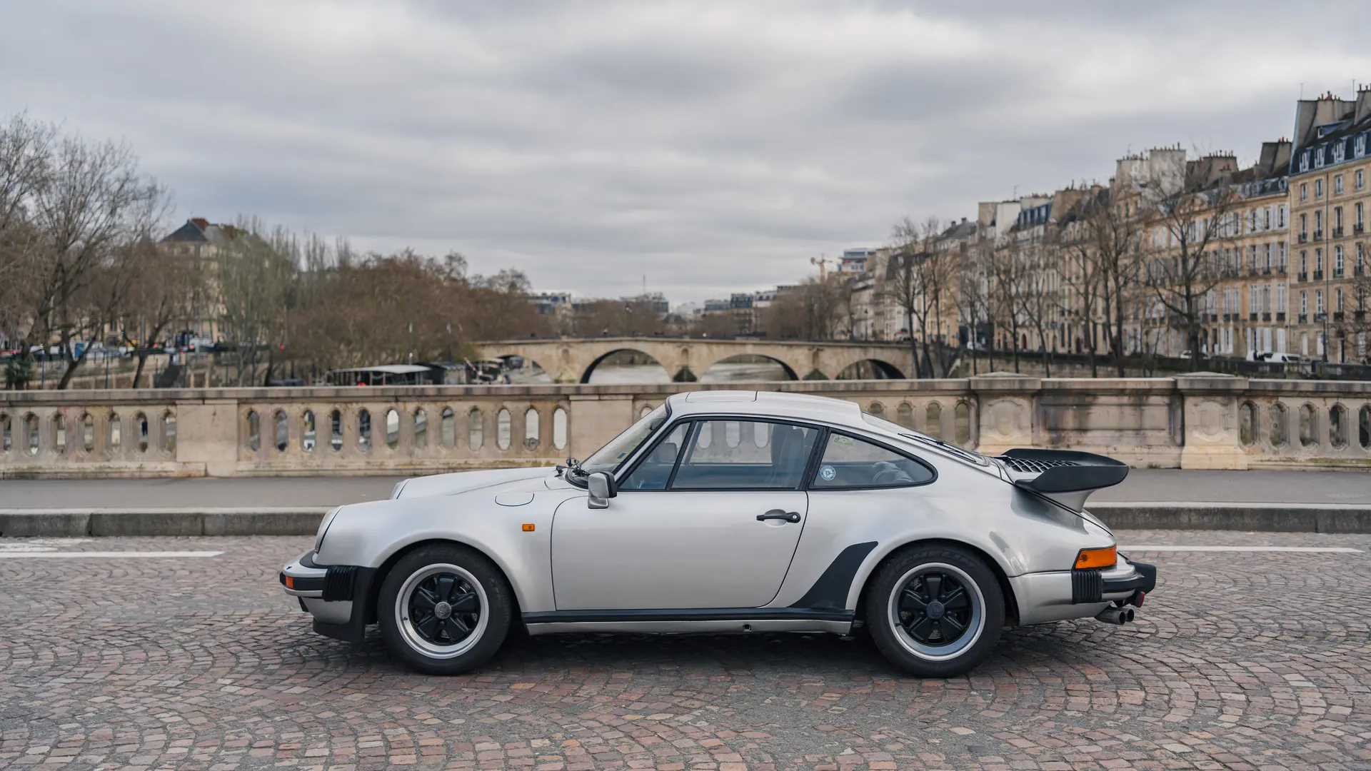 Porsche 930 — photo 4