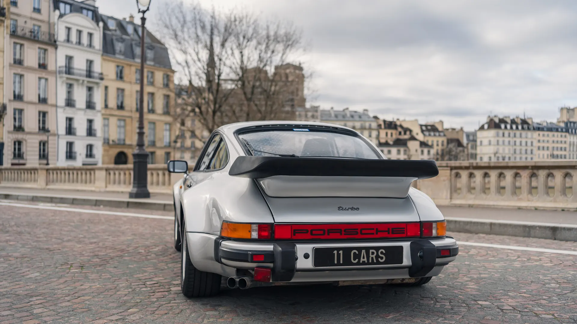 Porsche 930 — photo 8