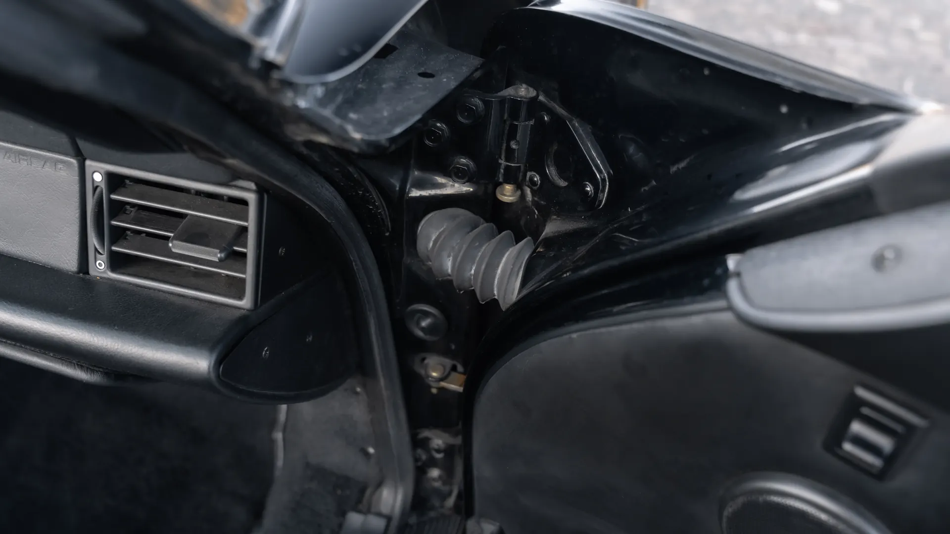 Porsche 964 — photo 16