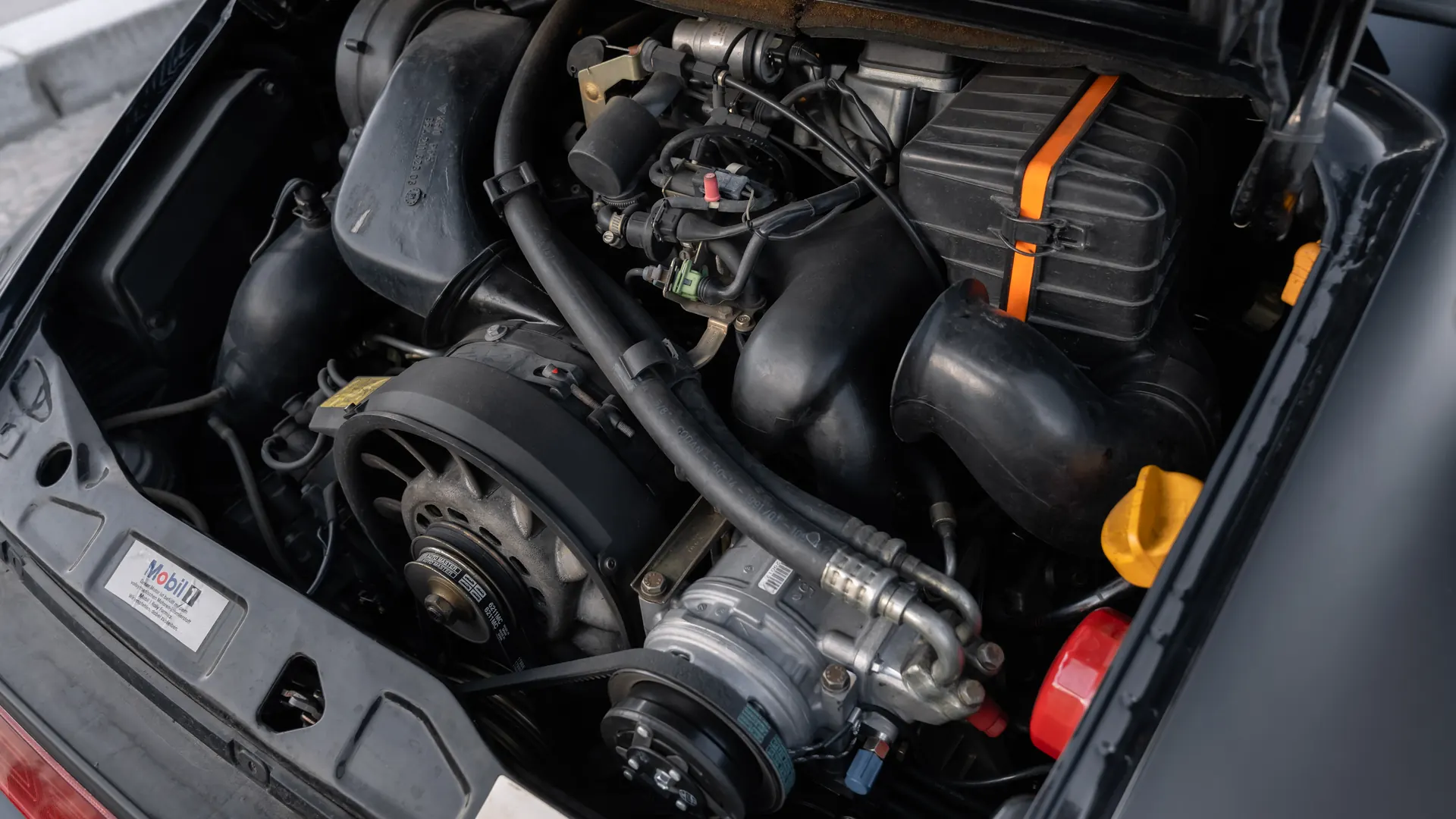 Porsche 964 — photo 19
