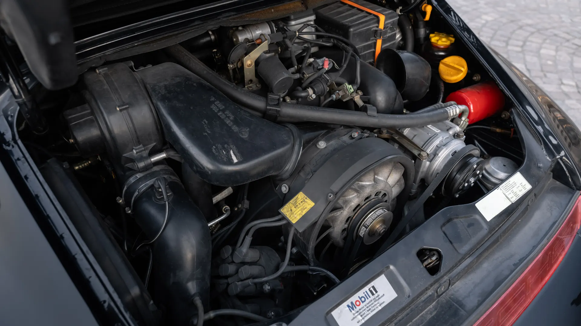 Porsche 964 — photo 21