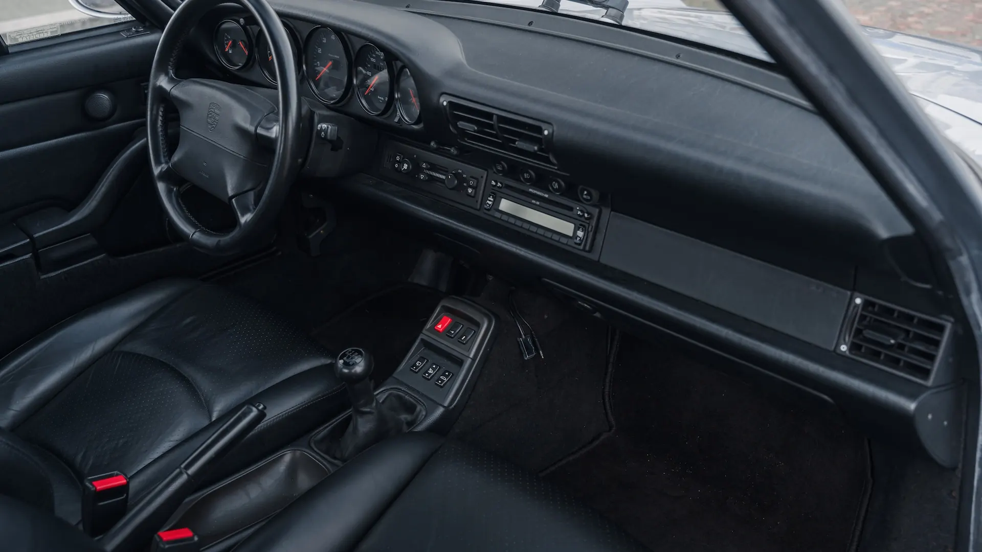 Porsche 993 — photo 32