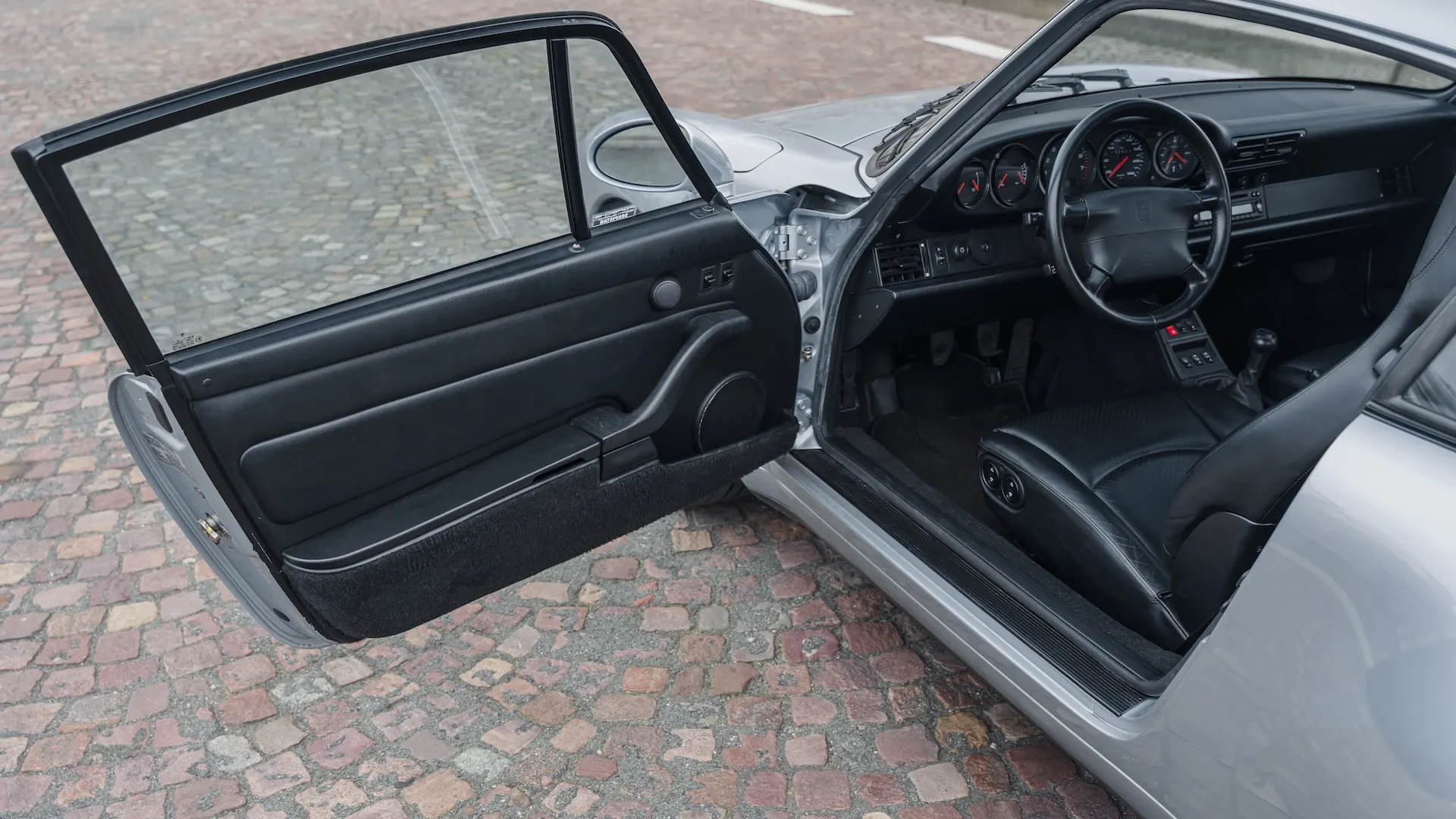 Porsche 993 — photo 48