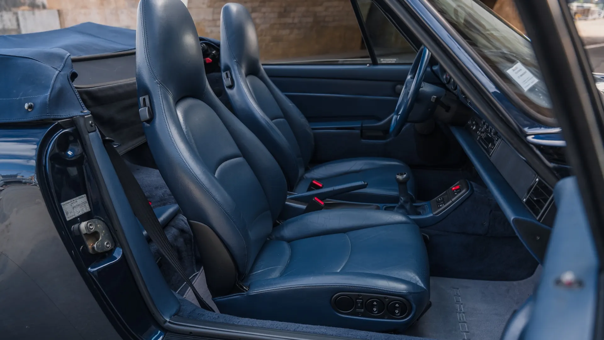 Porsche 993 — photo 36