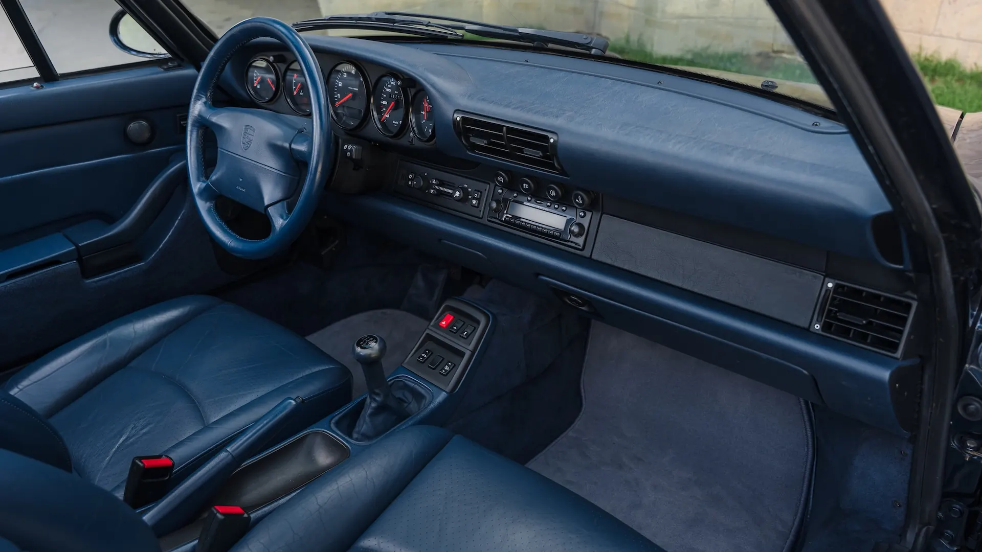 Porsche 993 — photo 37