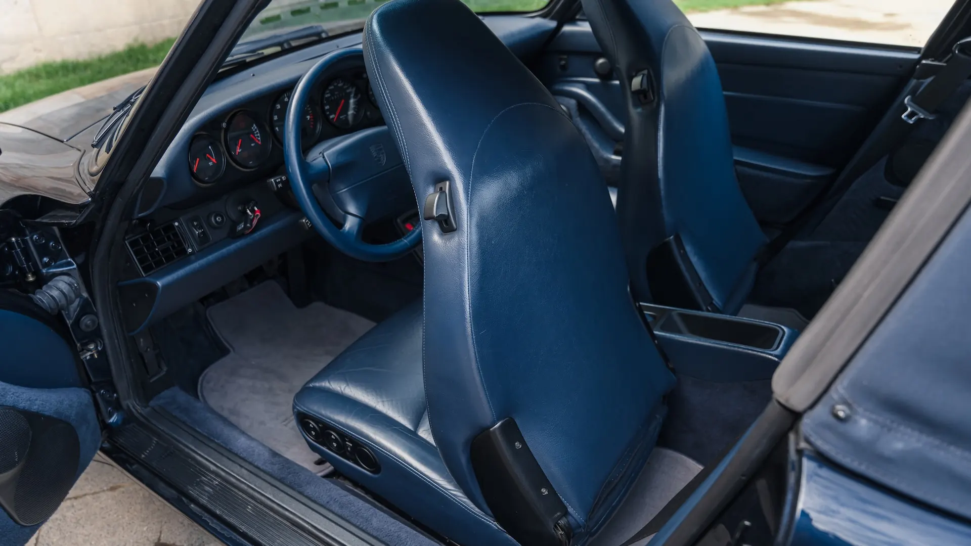 Porsche 993 — photo 39