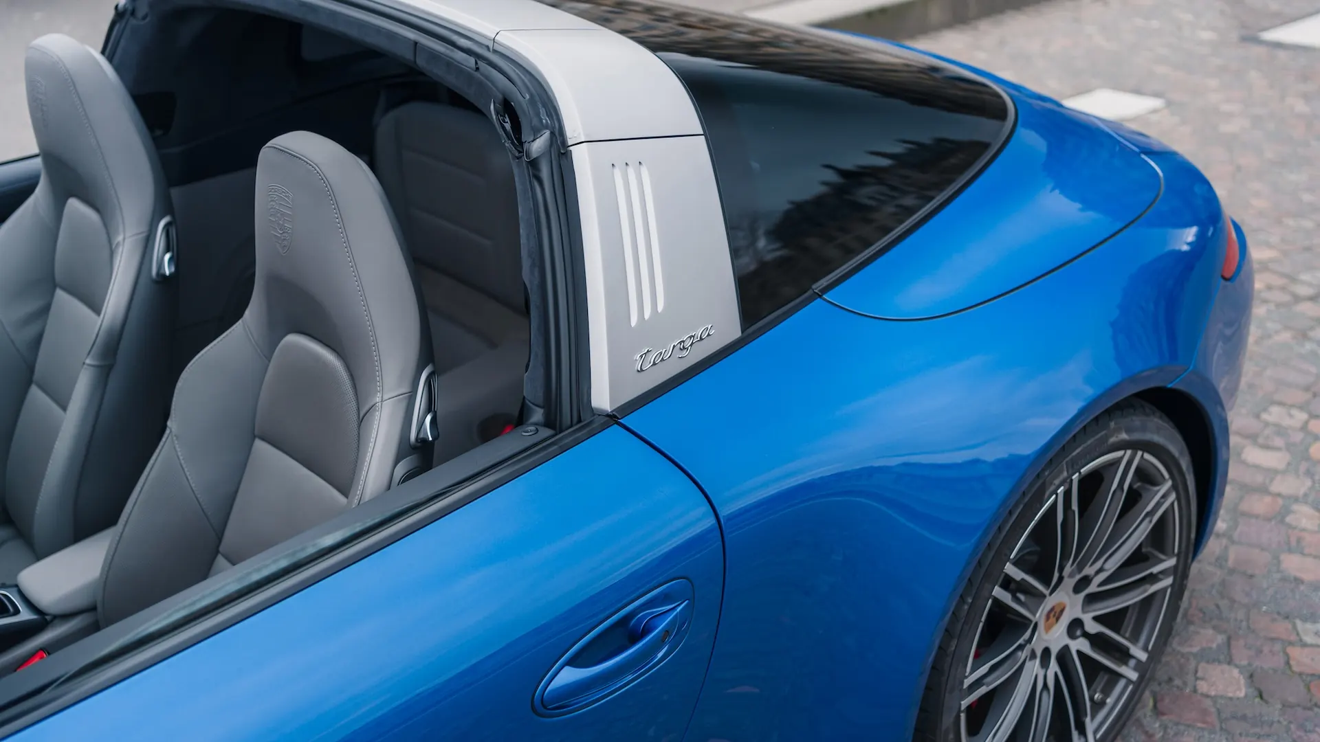 Porsche 991.1 — photo 20