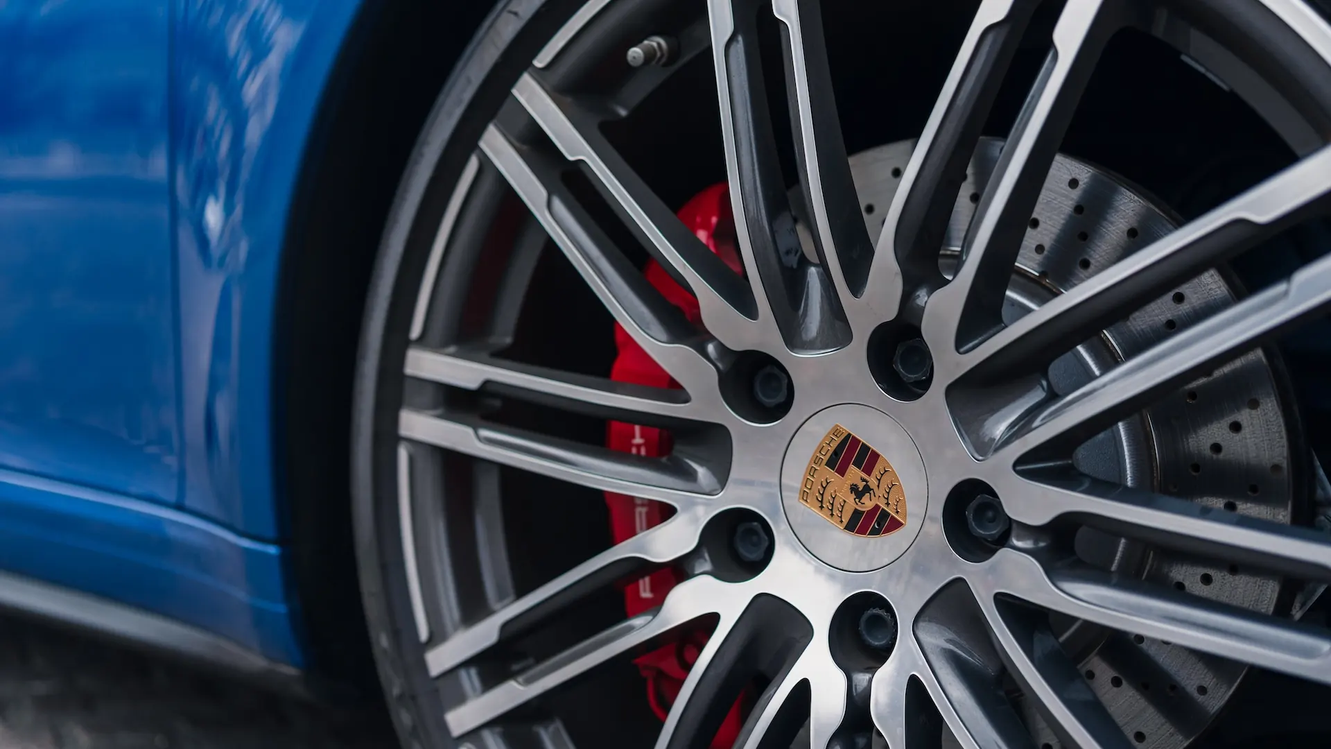 Porsche 991.1 — photo 17