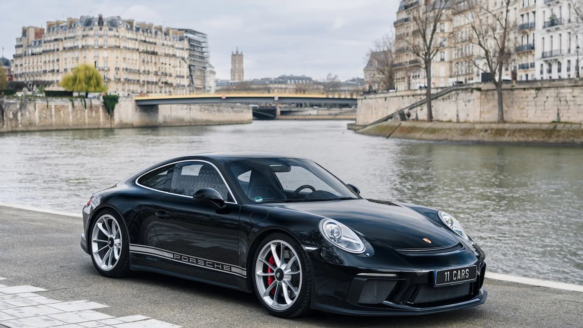 Porsche 991 — photo 24
