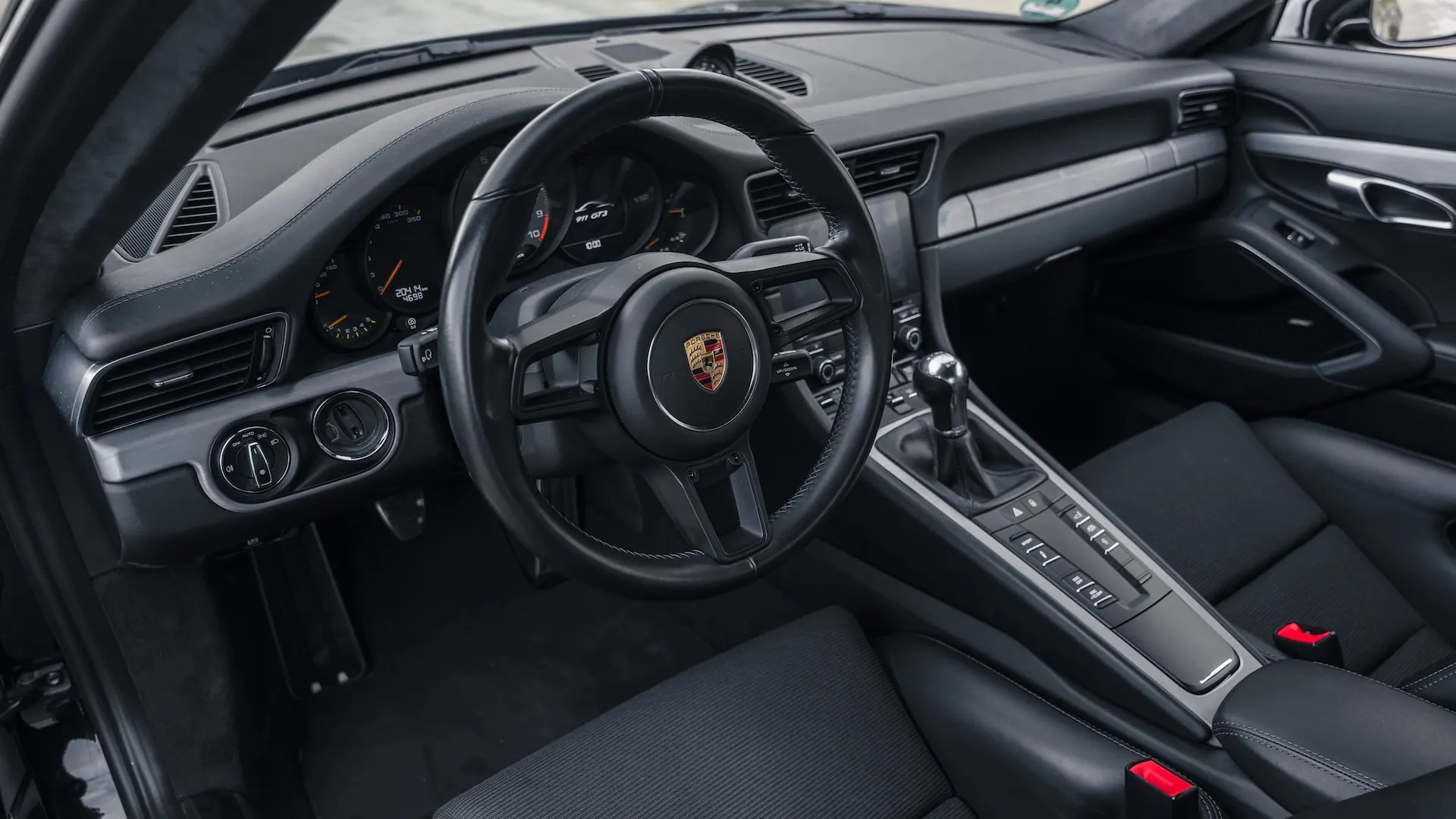 Porsche 991 — photo 32