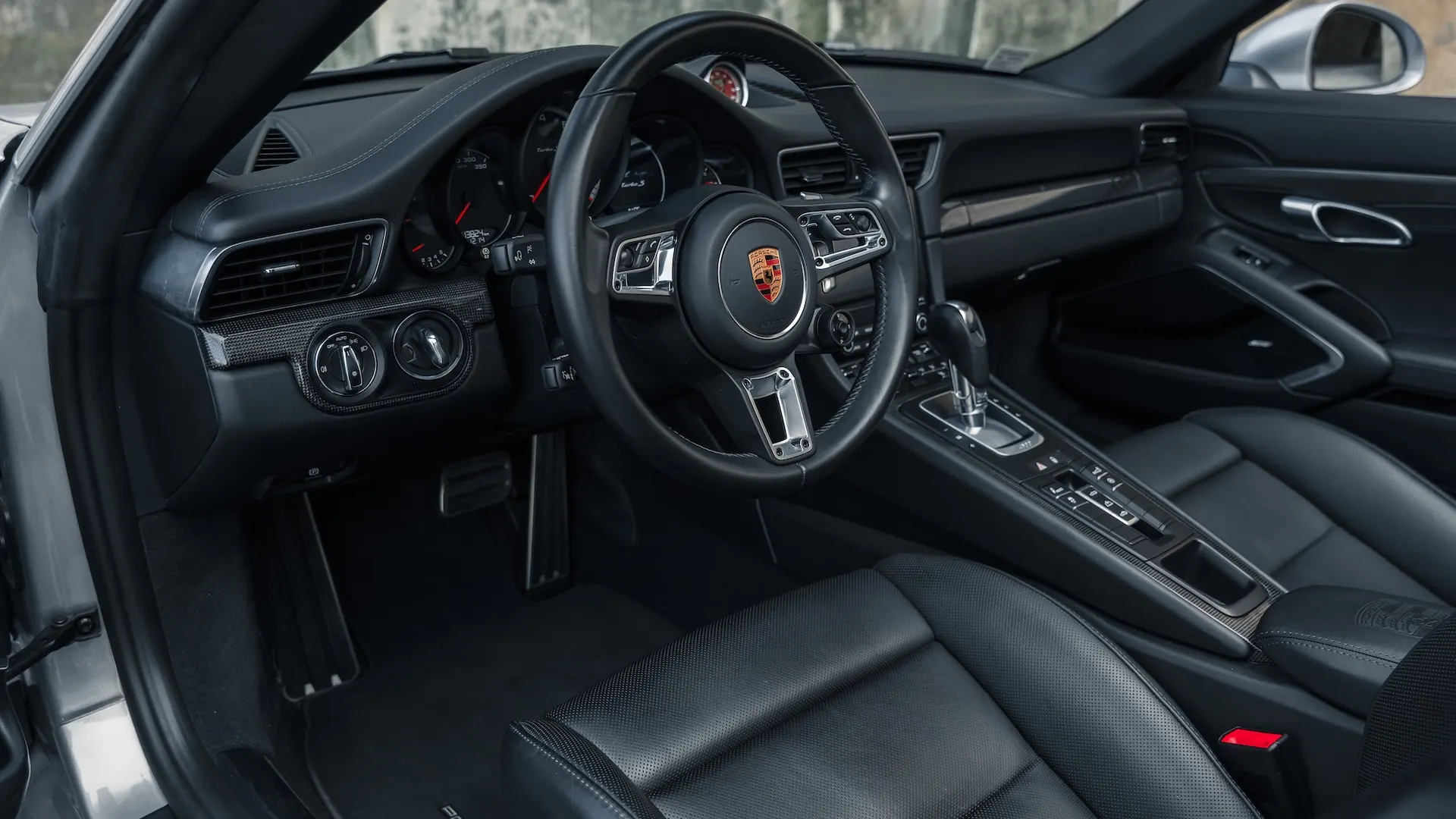 Porsche 991.2 — photo 35