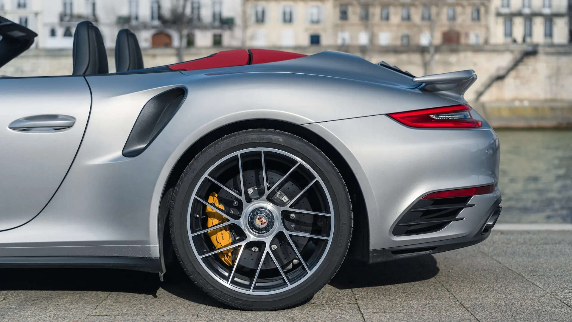 Porsche 991.2 — photo 30