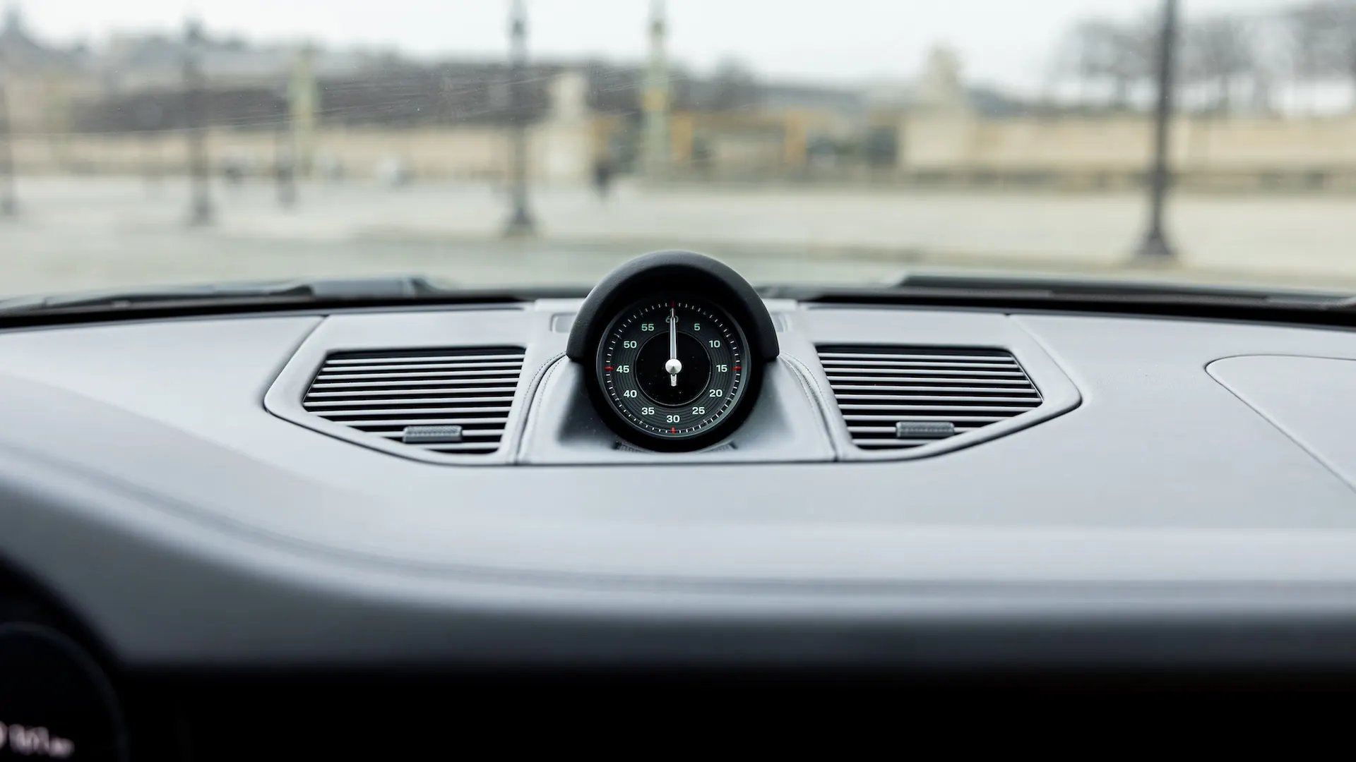 Porsche 992 — photo 25
