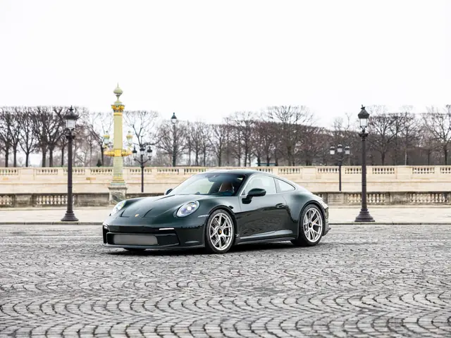 Porsche 992