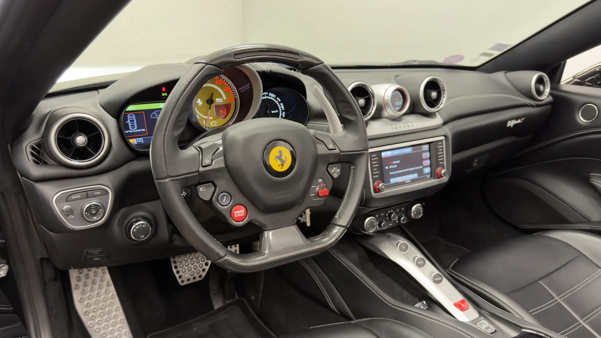 Ferrari California — photo 3