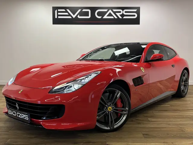 Ferrari GTC4