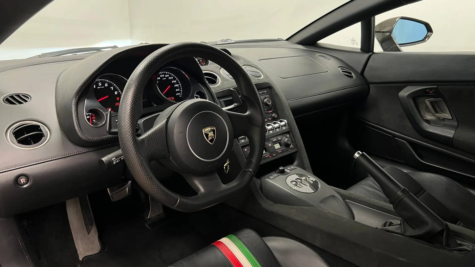 Lamborghini Gallardo — photo 6
