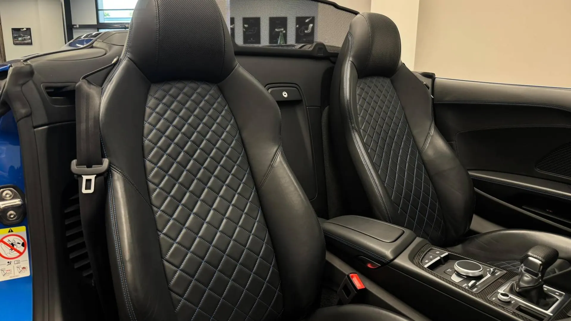 Audi R8 — photo 8