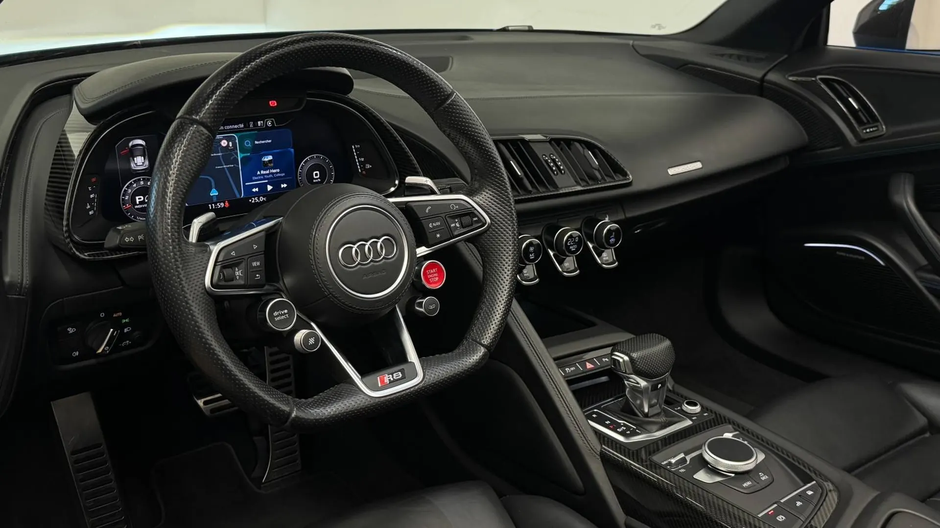 Audi R8 — photo 6