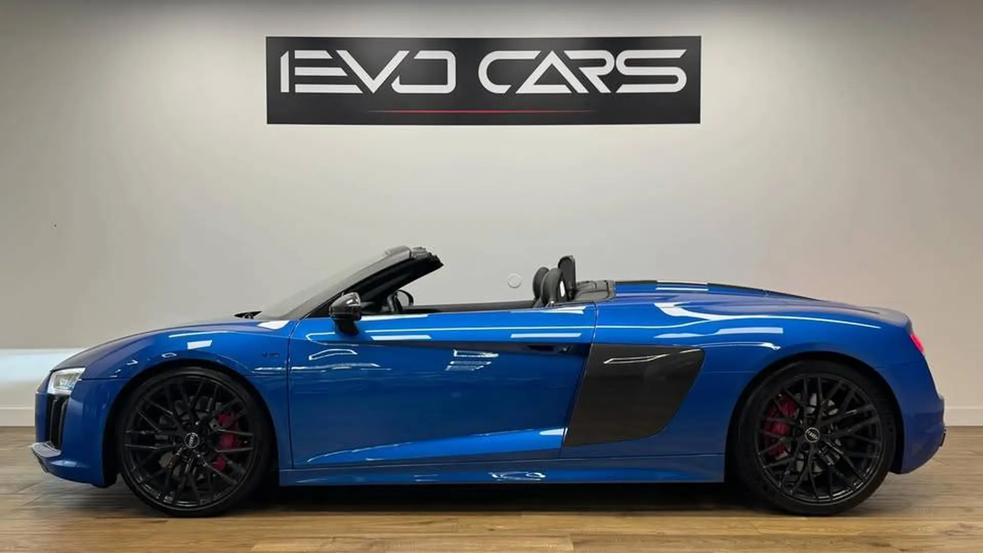 Audi R8 — photo 3