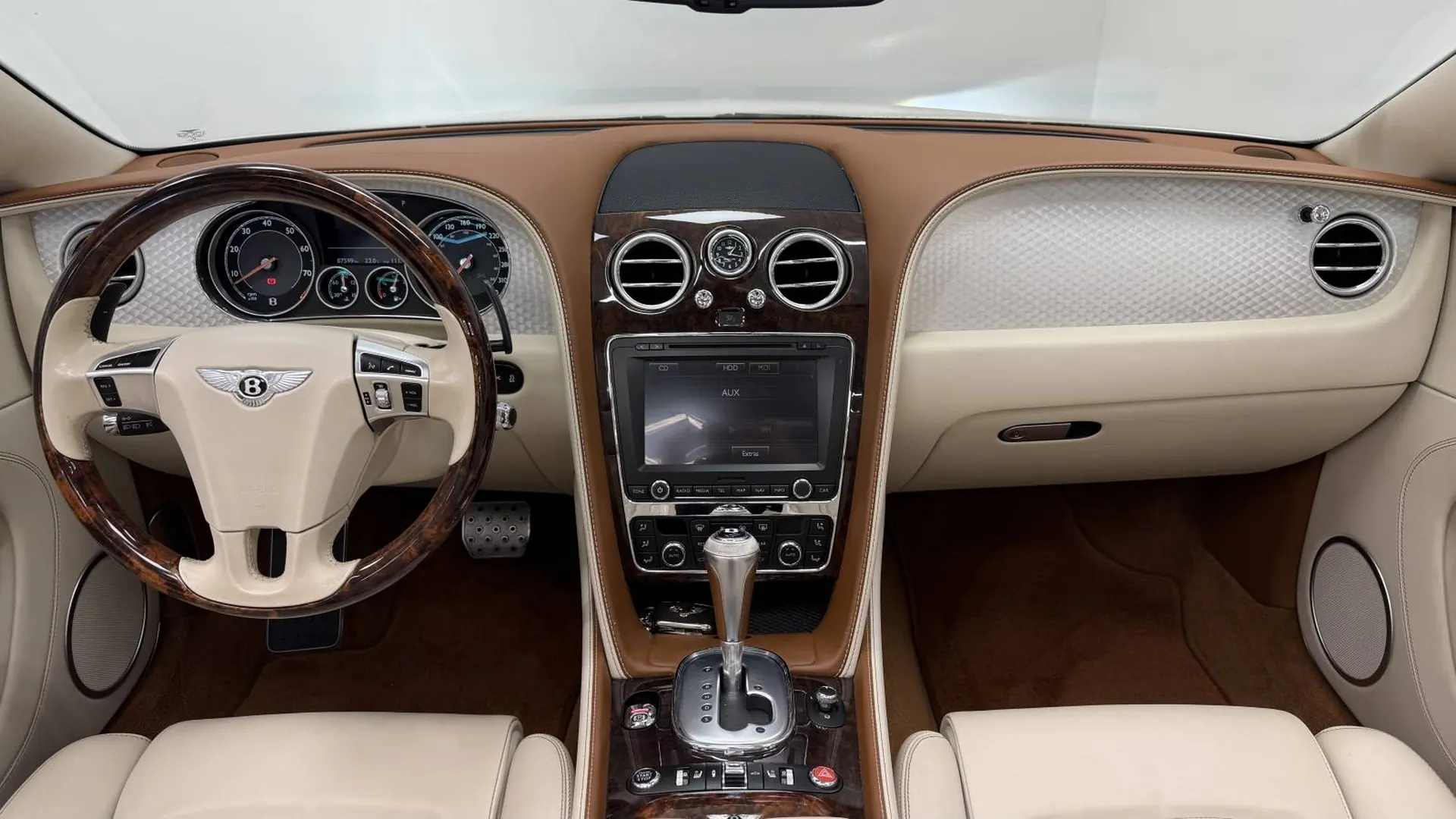 Bentley Continental — photo 9