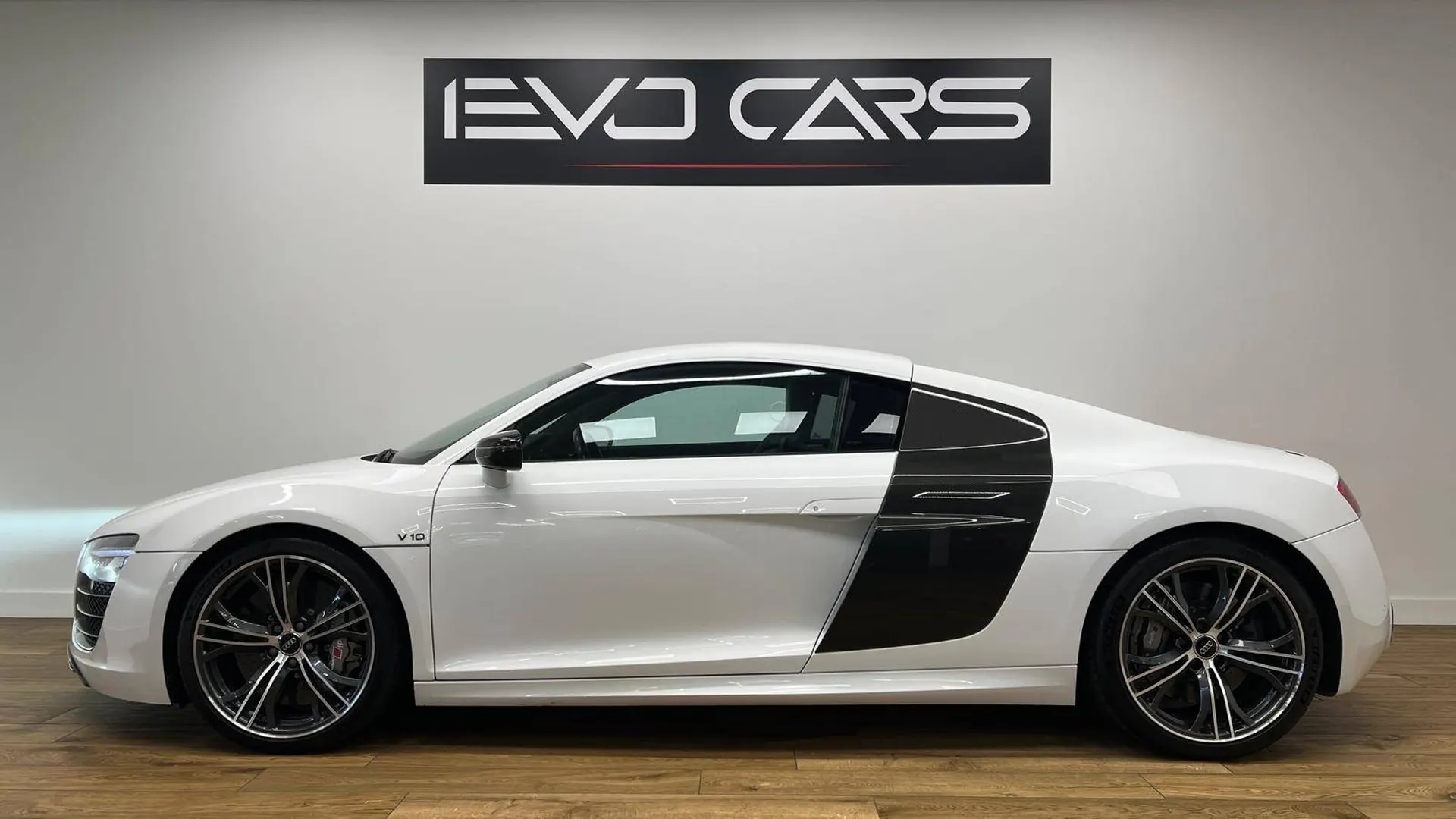 Audi R8 — photo 4