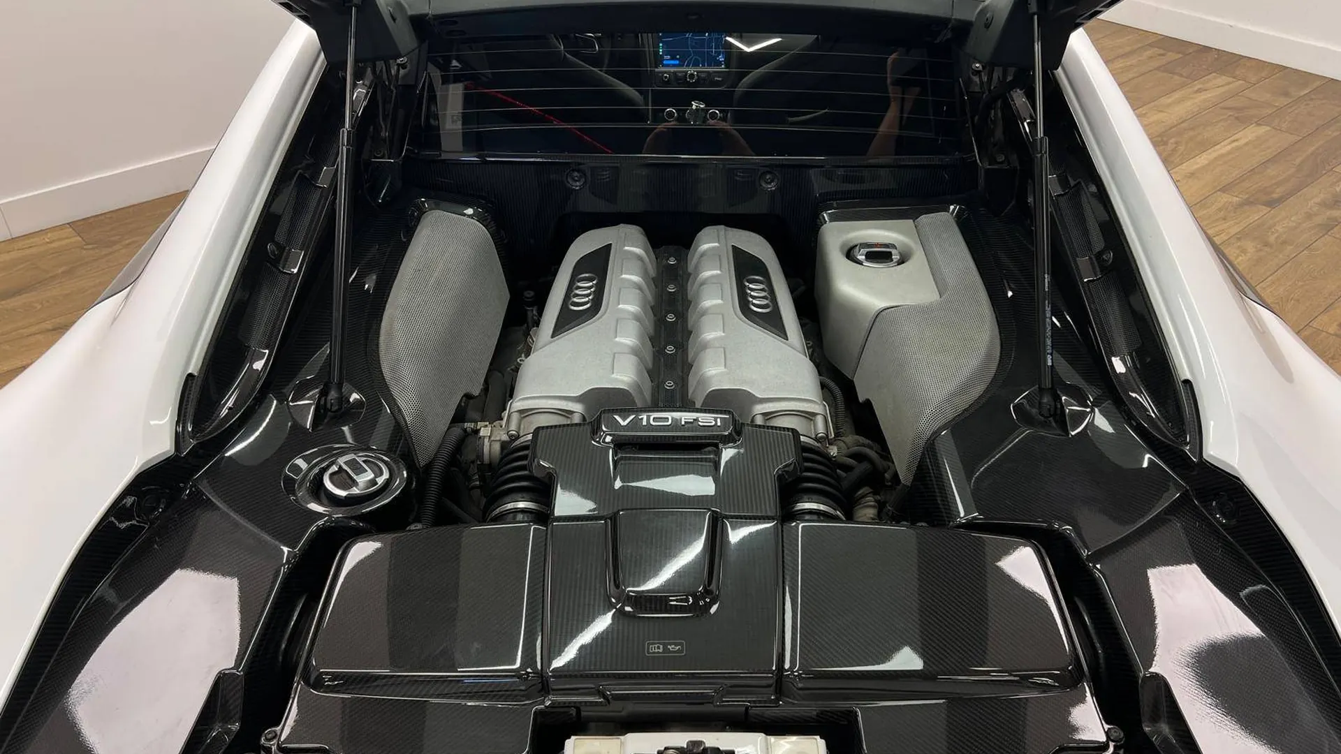 Audi R8 — photo 8