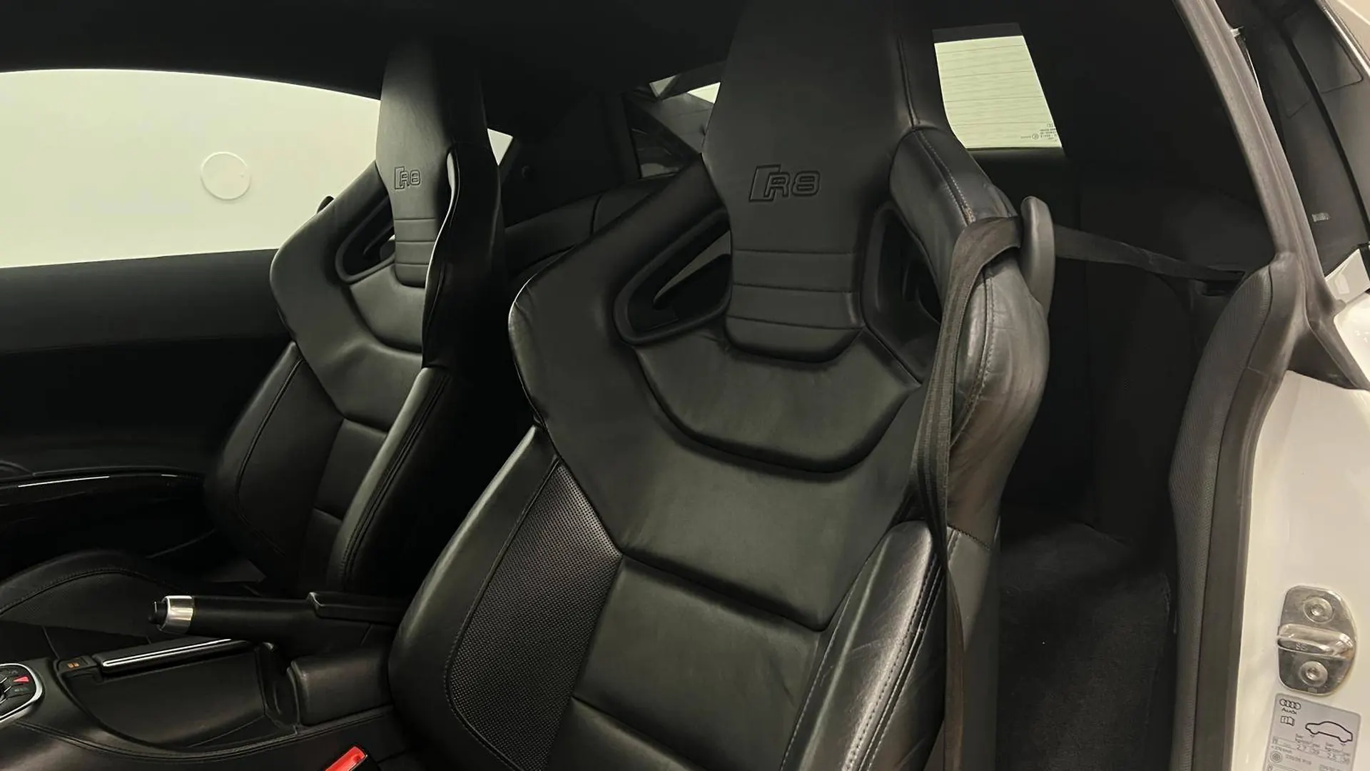 Audi R8 — photo 7
