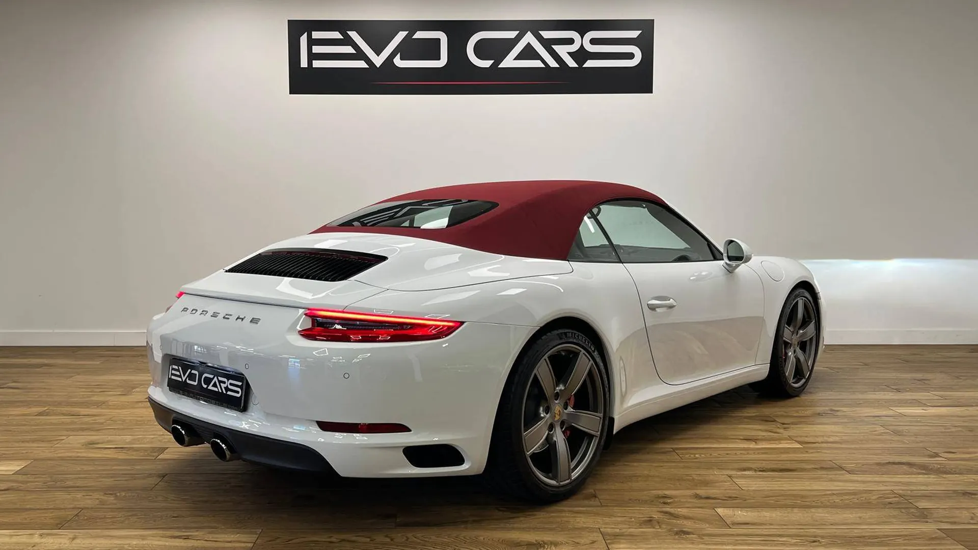 Porsche 911 — photo 5