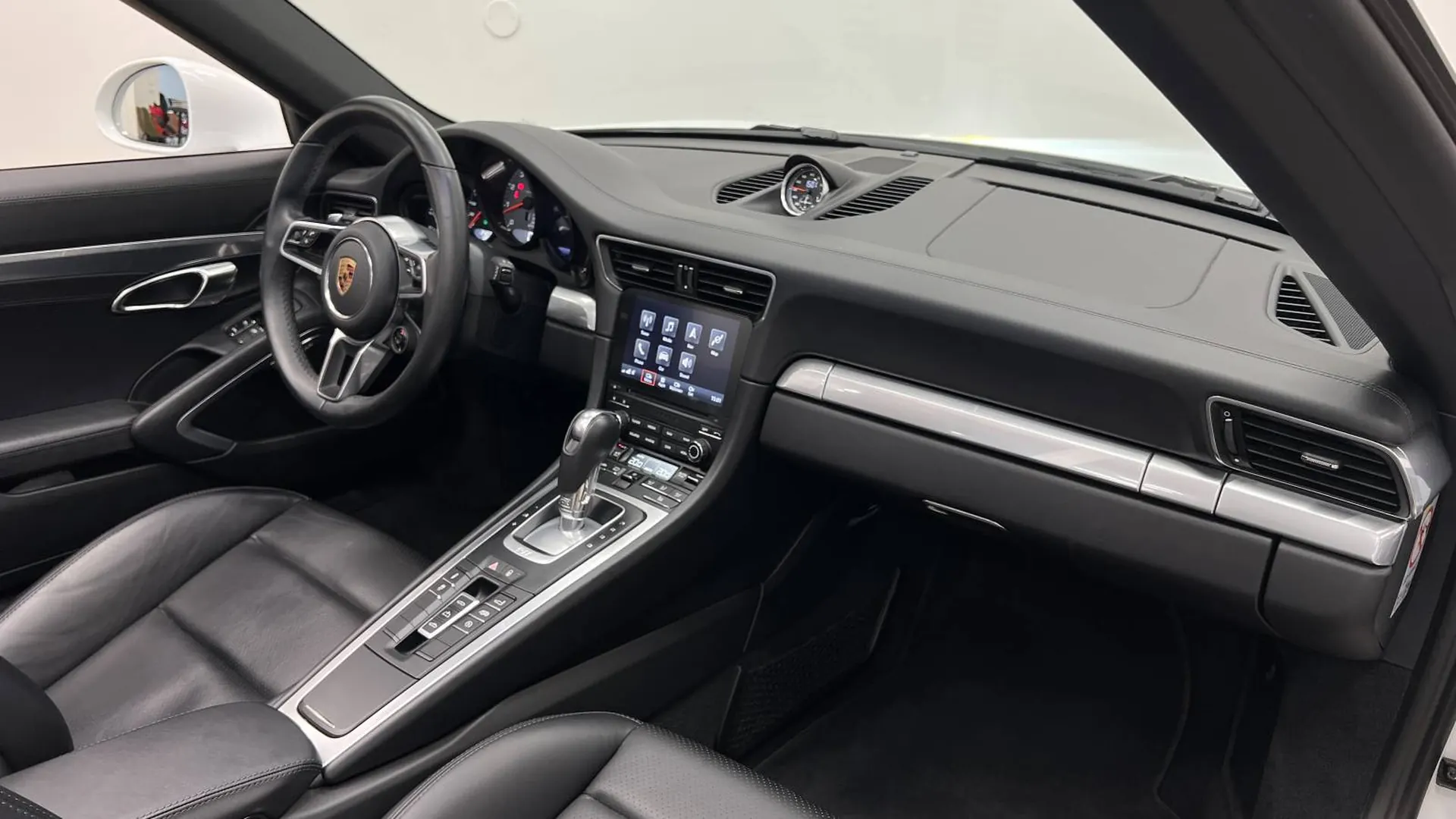 Porsche 911 — photo 6