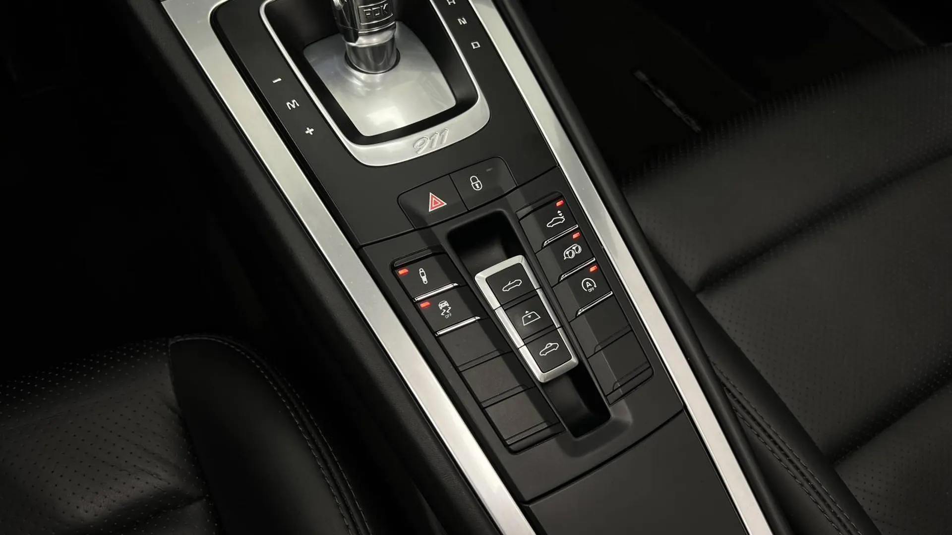 Porsche 911 — photo 7