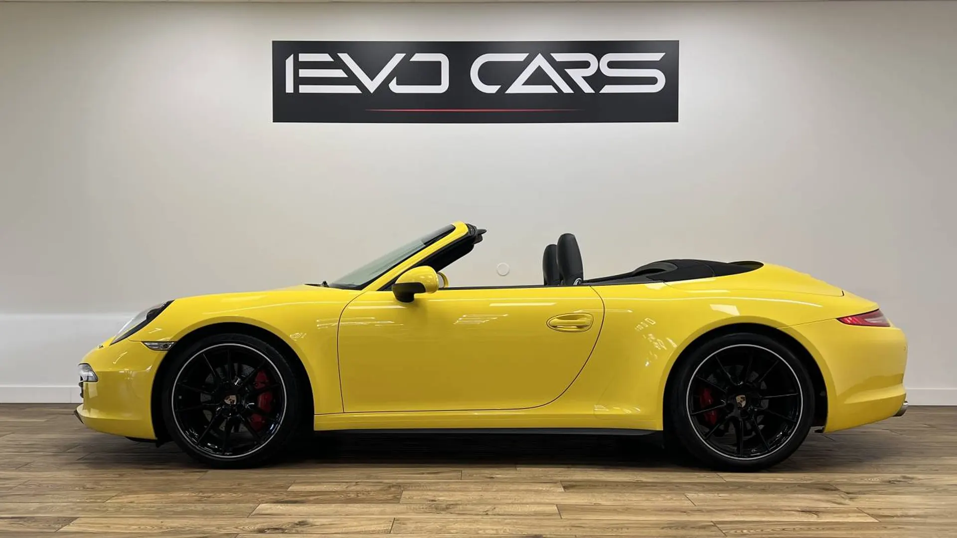 Porsche 911 — photo 9