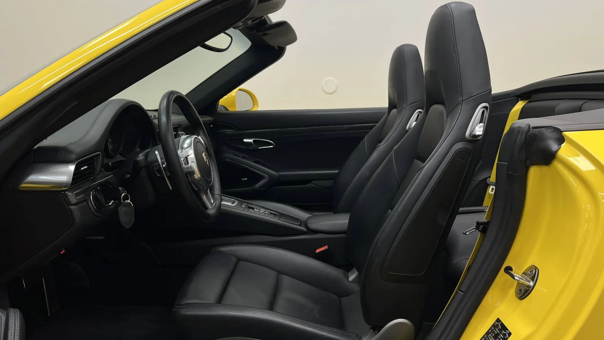 Porsche 911 — photo 6