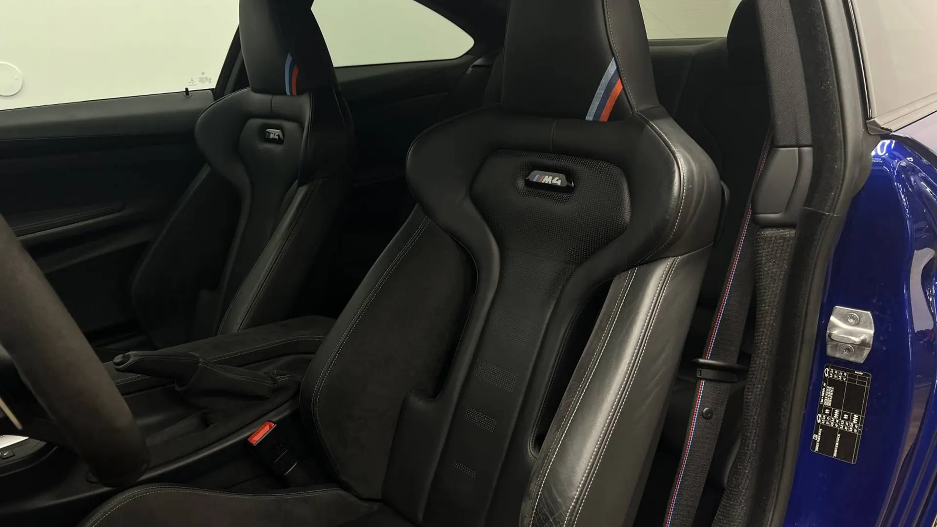 BMW M4 — photo 7