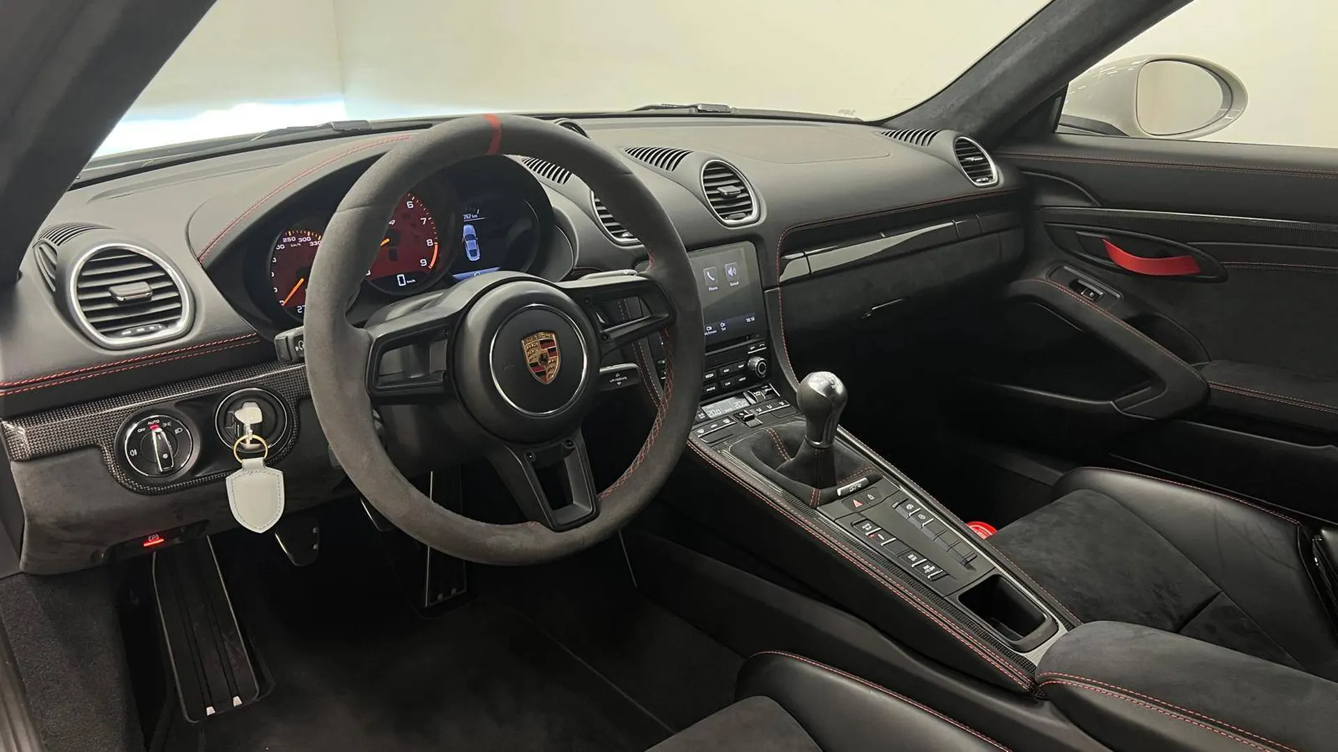 Porsche 718 — photo 5
