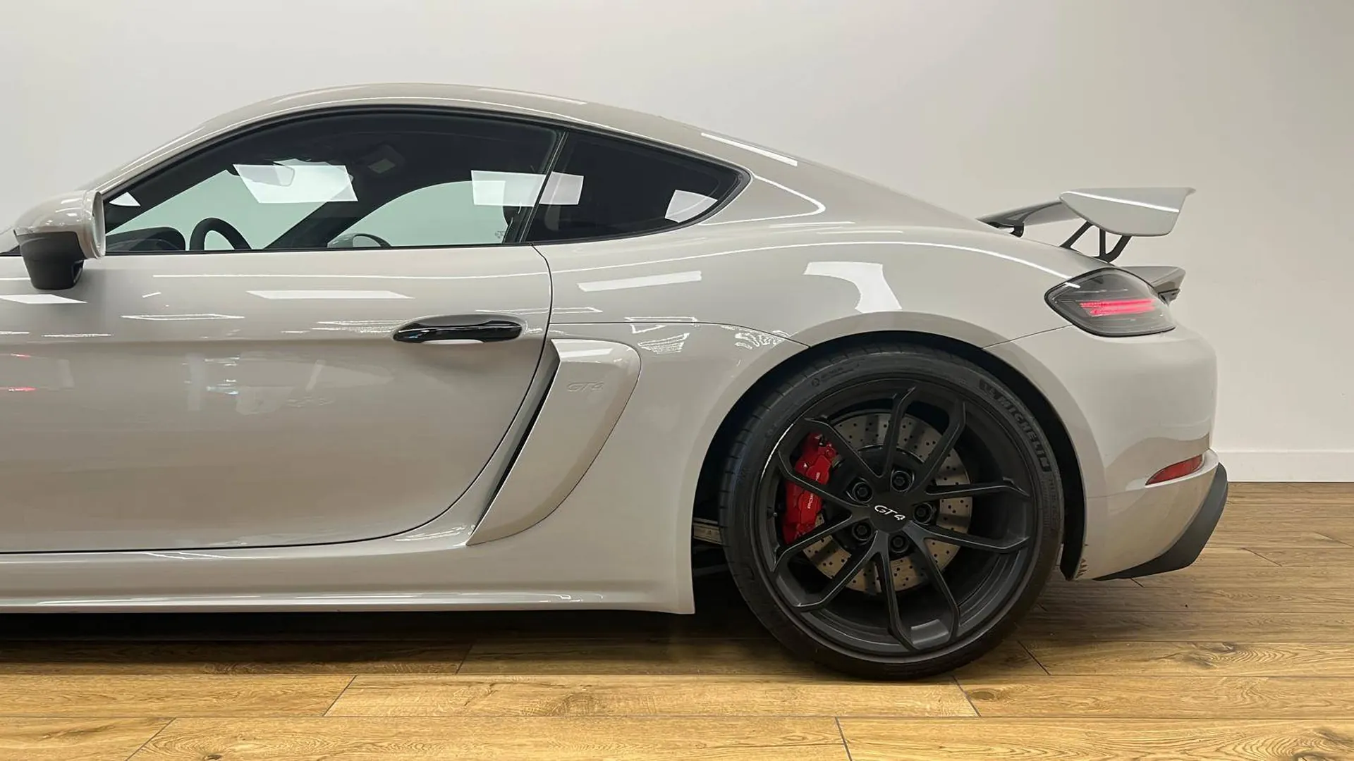 Porsche 718 — photo 4