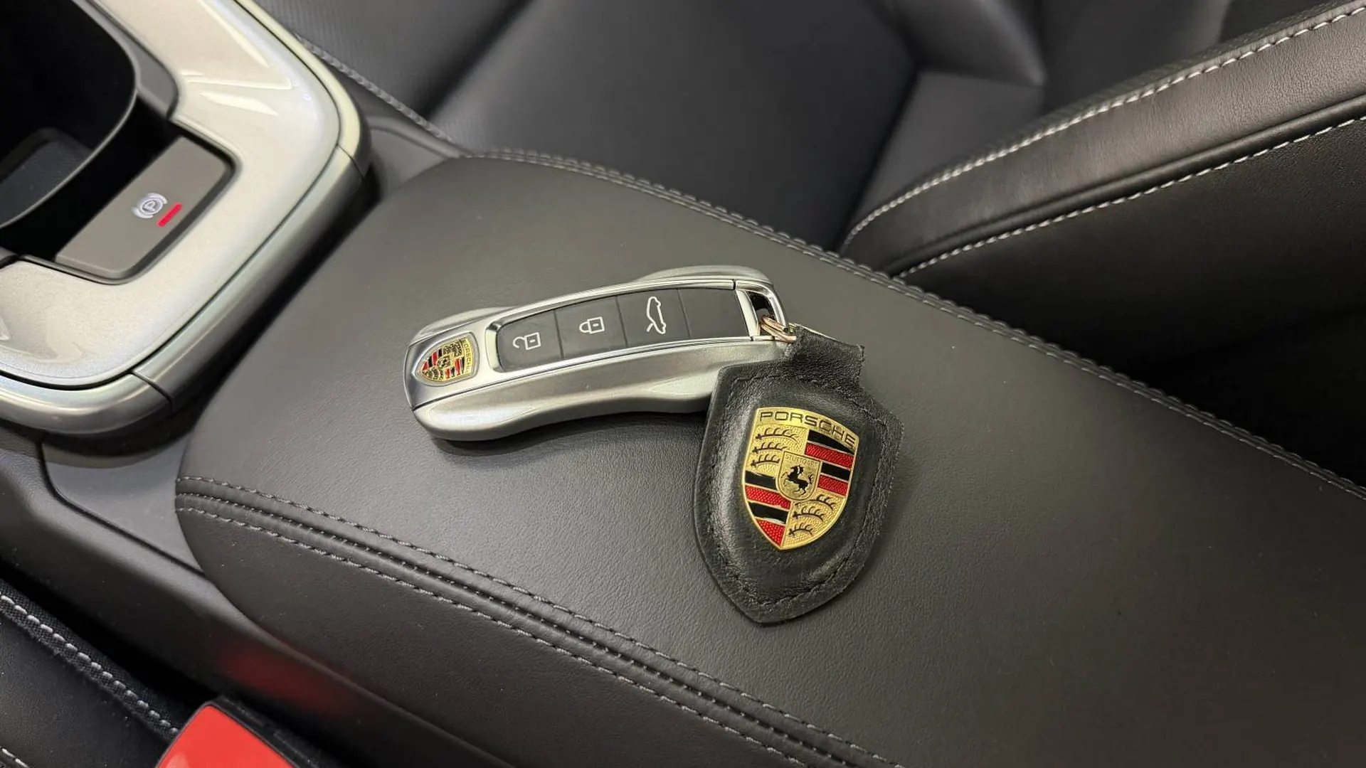 Porsche 911 — photo 10