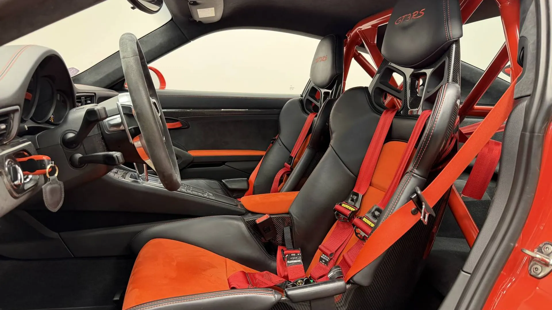 Porsche 911 — photo 7
